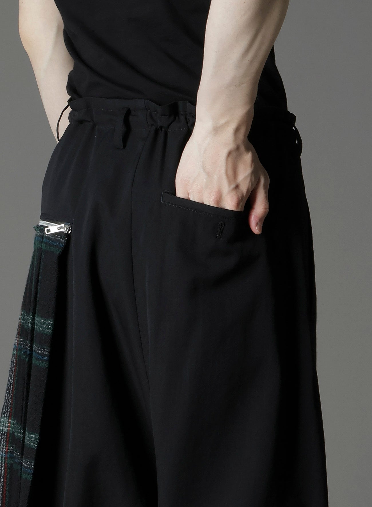 W/GABARDINE DOUBLE GAUZE PLEATED SAROUEL PANTS