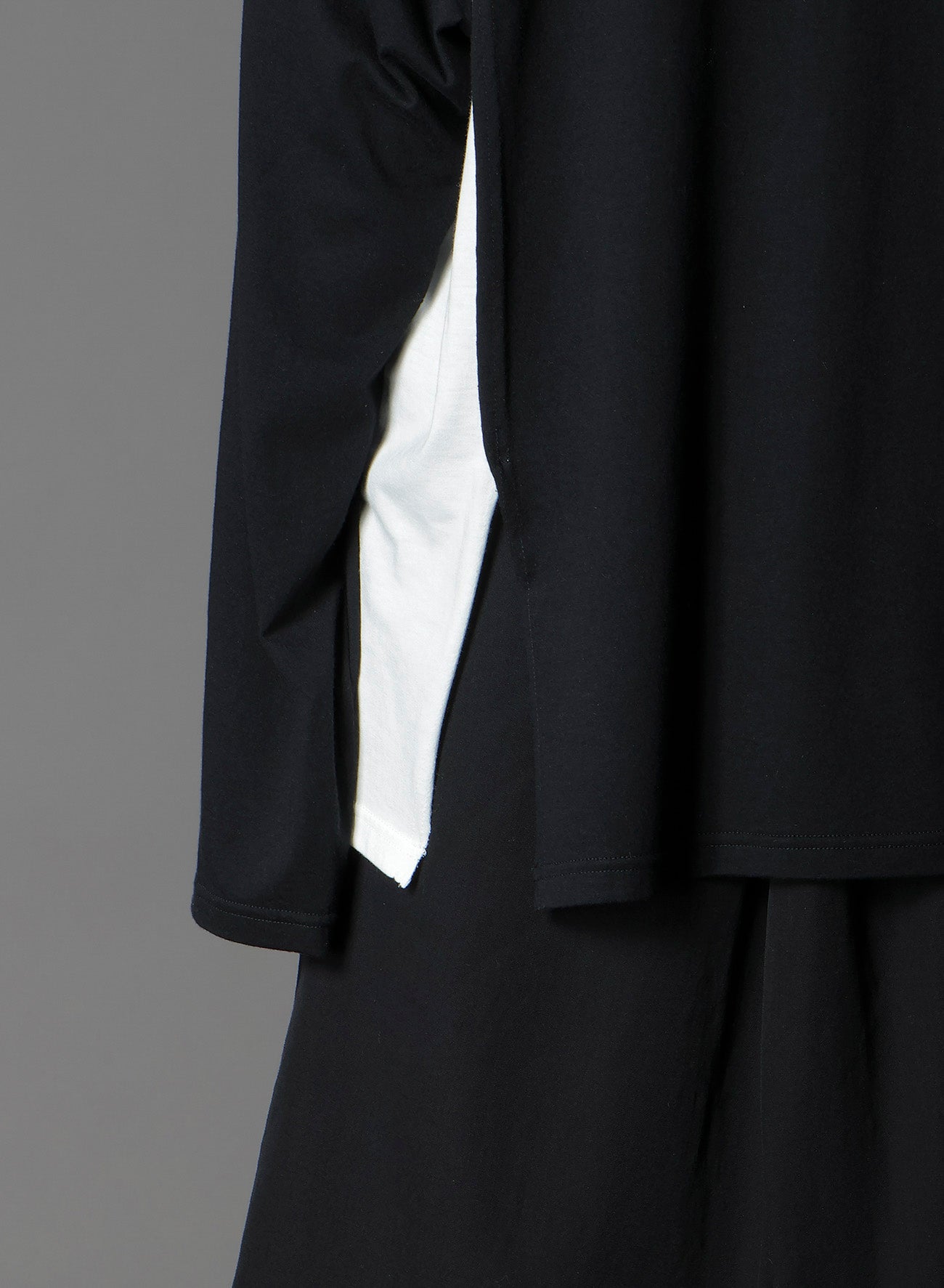C/MOJERSEY COMBINATION MIX BLOCK LONG SLEEVED T-SHIRT