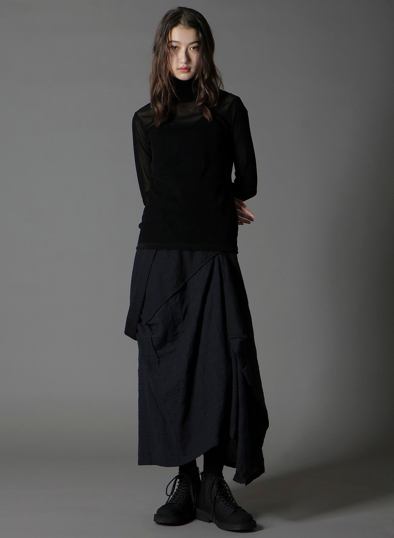 FLOCKY HIGH NECK TULLE