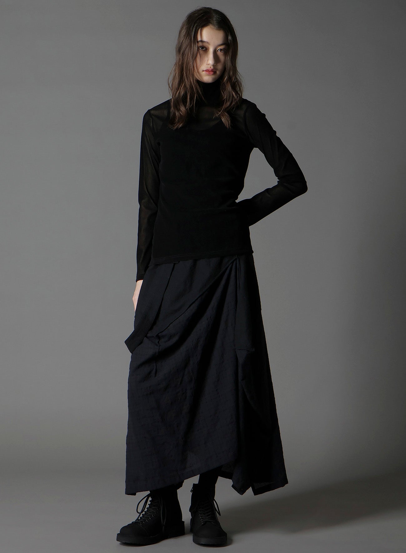 FLOCKY HIGH NECK TULLE