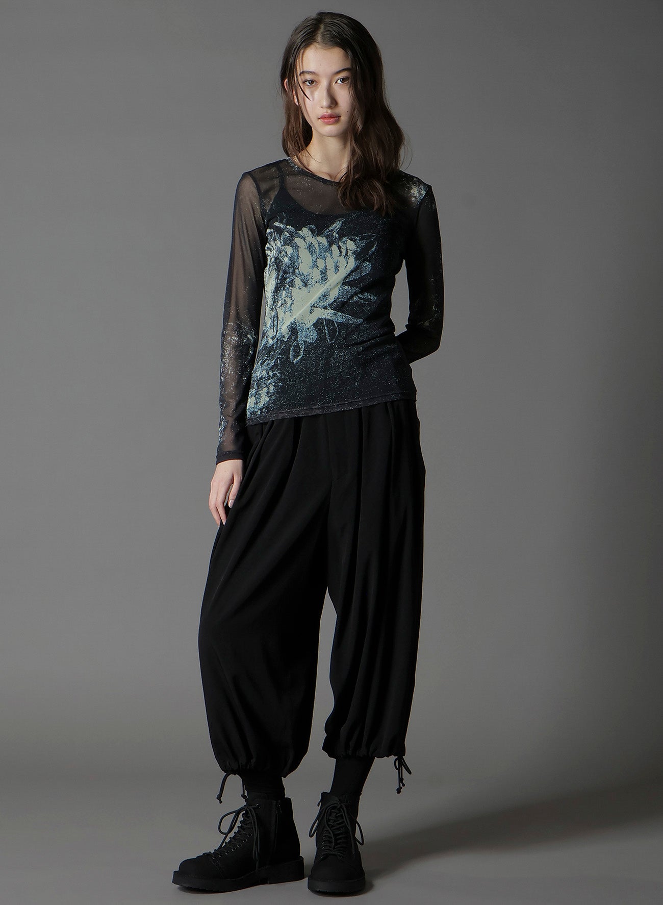 SOFT TULLE FLORAL PATTERN ROUND NECK TULLE