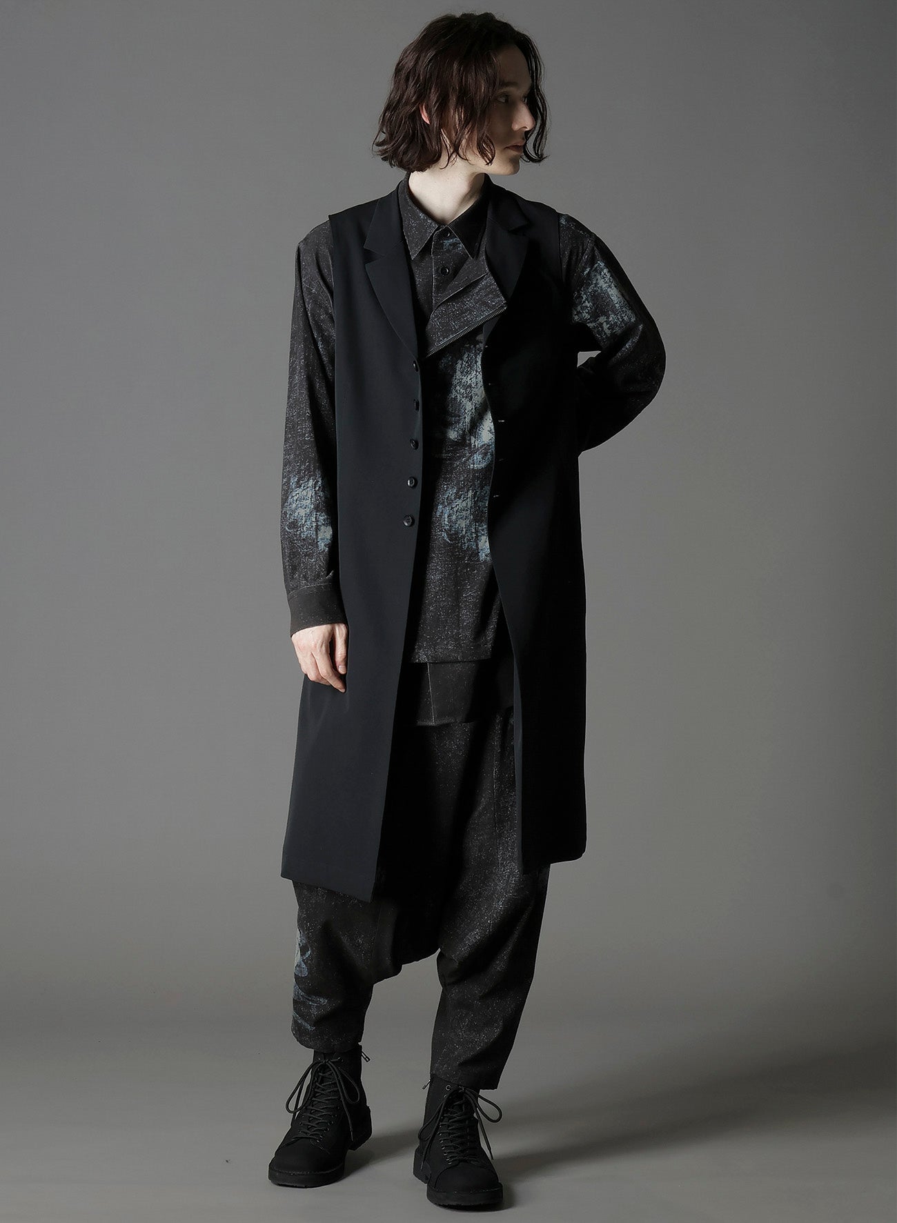 WOOL GABARDINE SINGLE LONG VEST