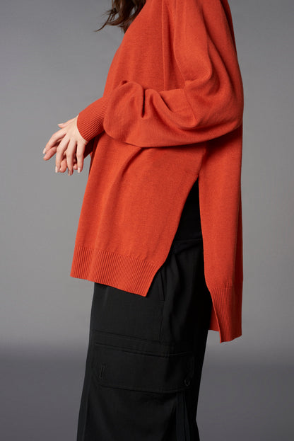 GIMA COTTON CREW NECK BACK HEM LONG KNIT