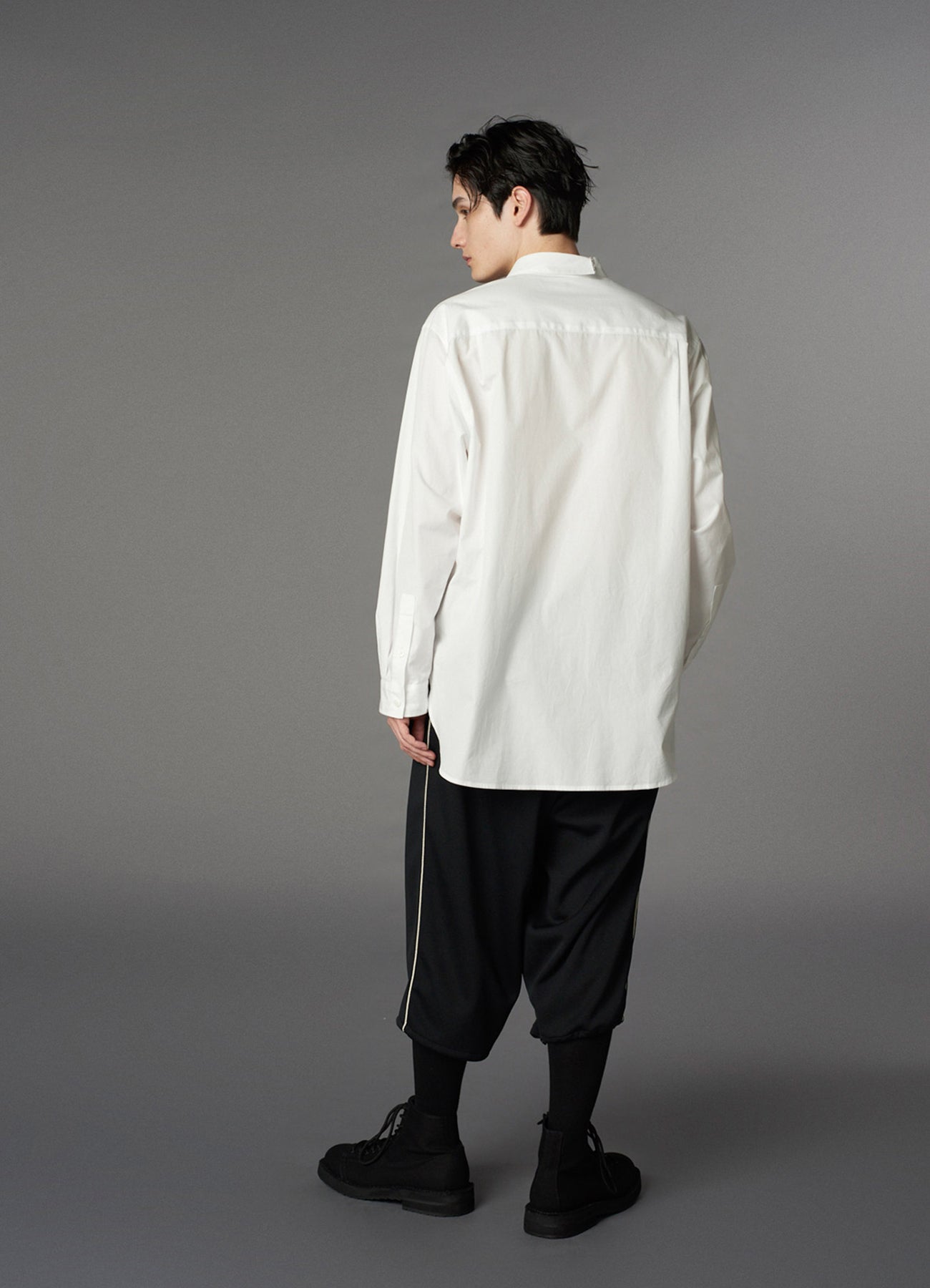 POLYESTER SMOOTH SHORT PANTS