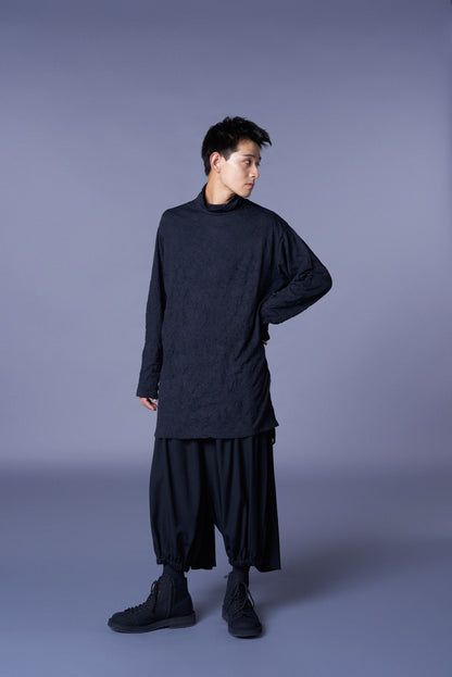CATCH WASHER RIGHT BUTTON-OPENING BIG TURTLENECK