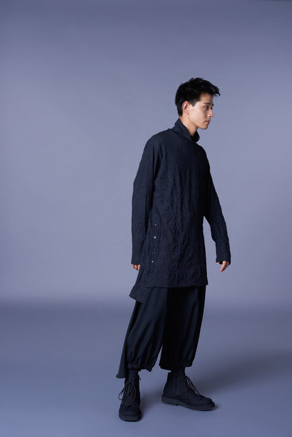 CATCH WASHER RIGHT BUTTON-OPENING BIG TURTLENECK