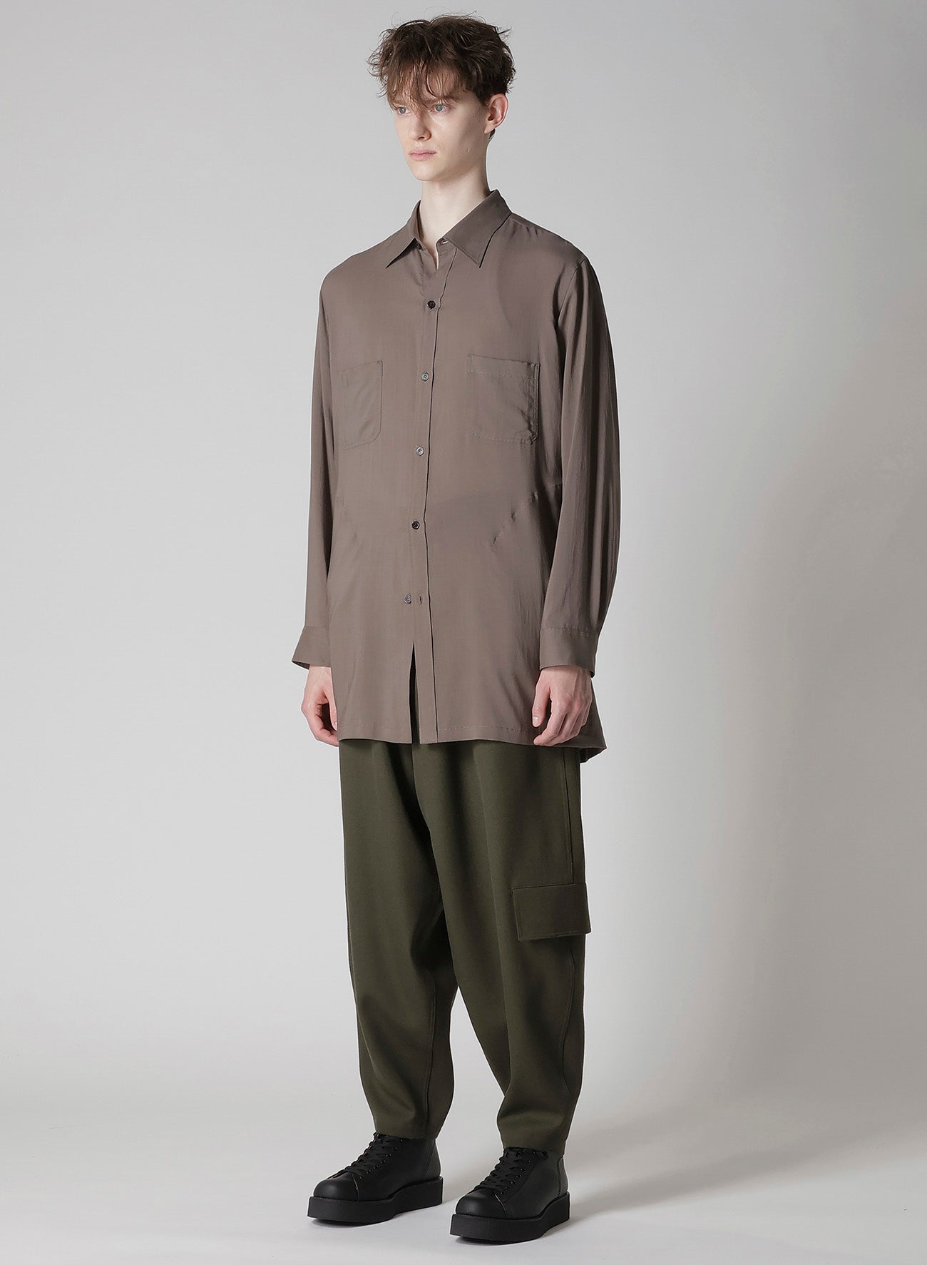 CELLLOSE LAWN BACK OPEN GATHER SLEEVE BLOUSE
