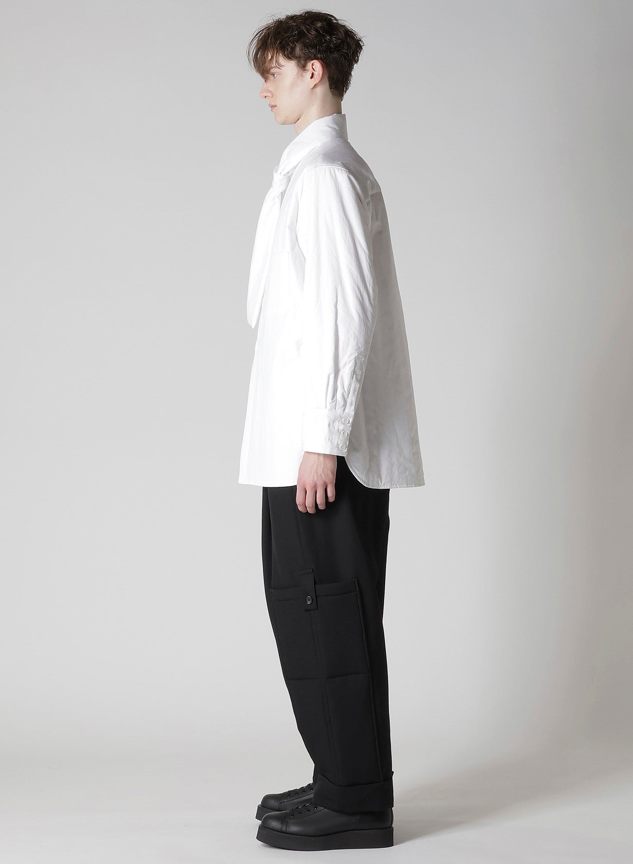 100/2 BROAD STOLE DETAIL PADDED BLOUSE
