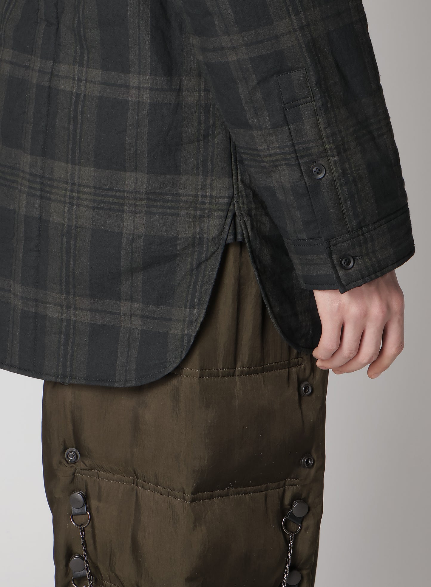 INK MADRAS PLAID PADDED BLOUSE
