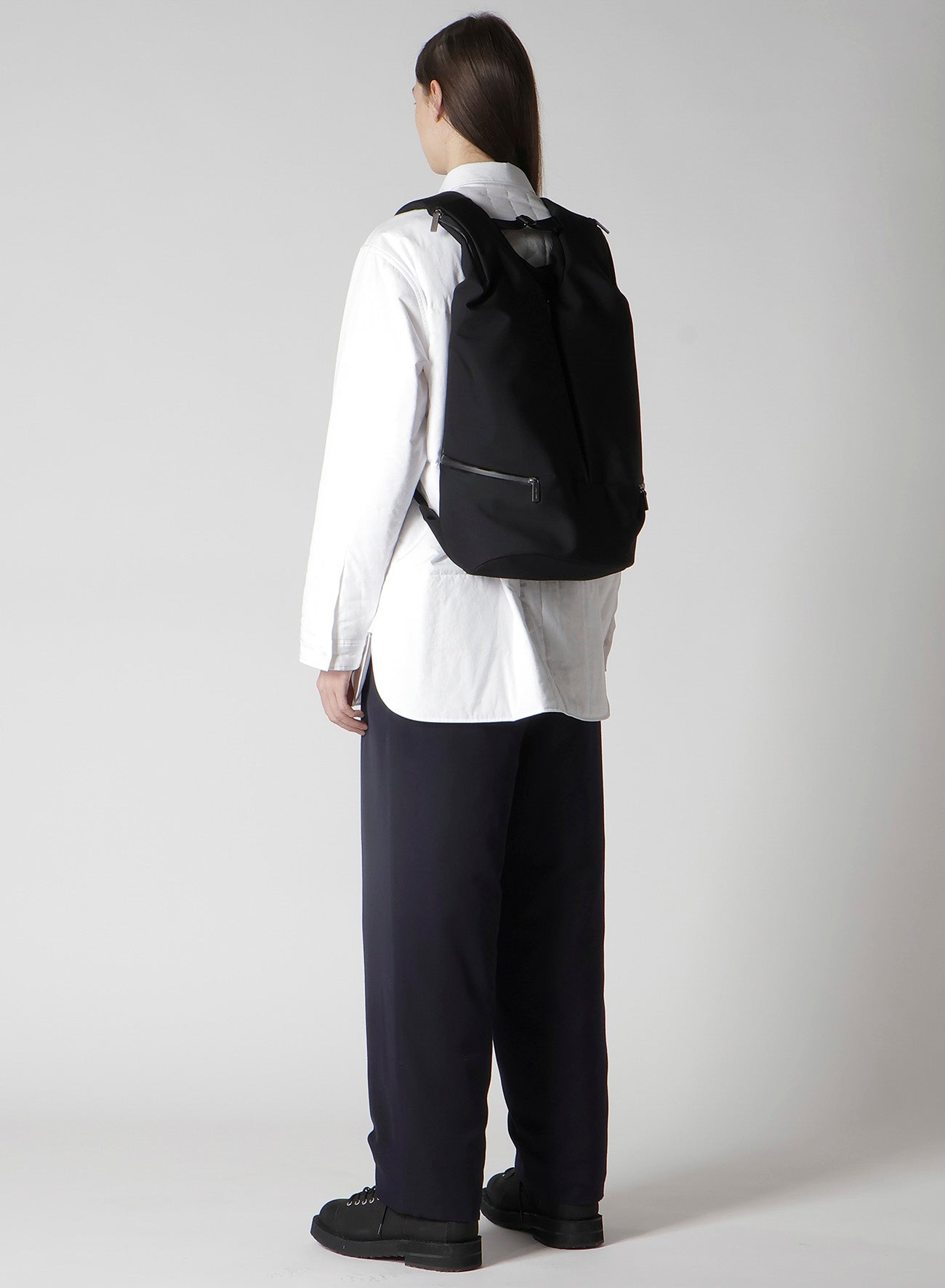 WOOL GABARDINE/NY CENTER ZIPPER BACKPACK