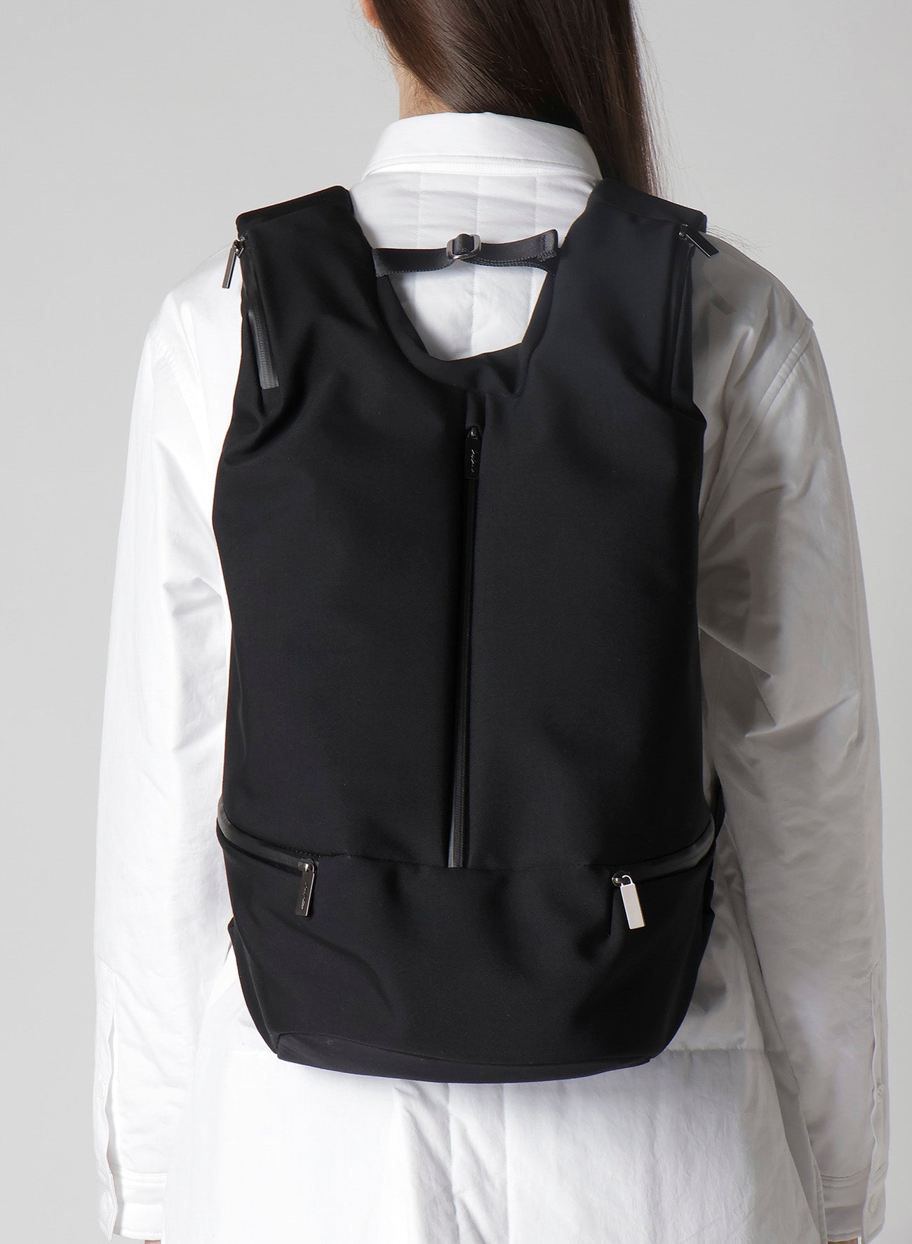 WOOL GABARDINE/NY CENTER ZIPPER BACKPACK