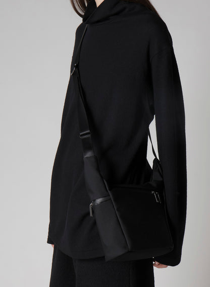 WOOL GABARDINE/NY OBLIQUE ZIPPER SACOCHE