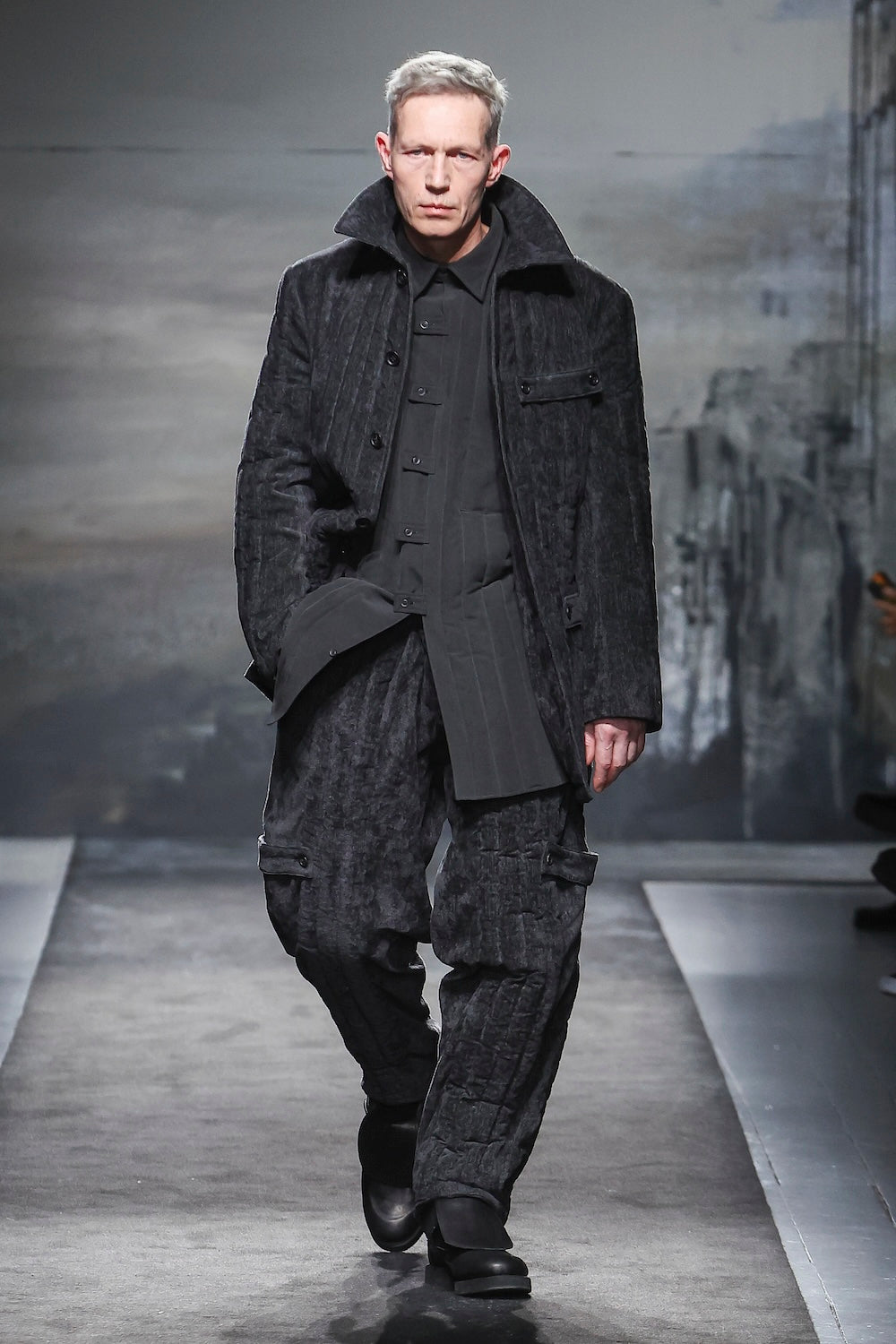 LINEN VELVET TAB DETAIL PADED JACKET