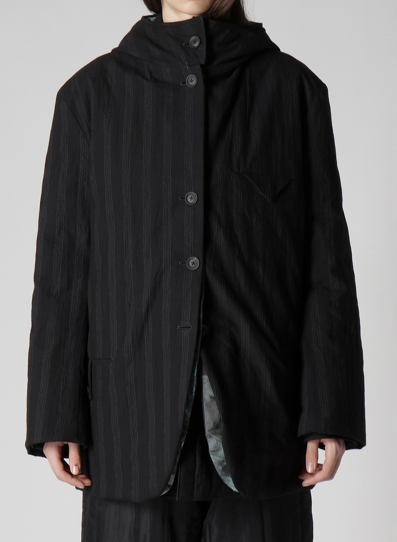 DIAGONAL PADDED PRINTED HOOD JACKET