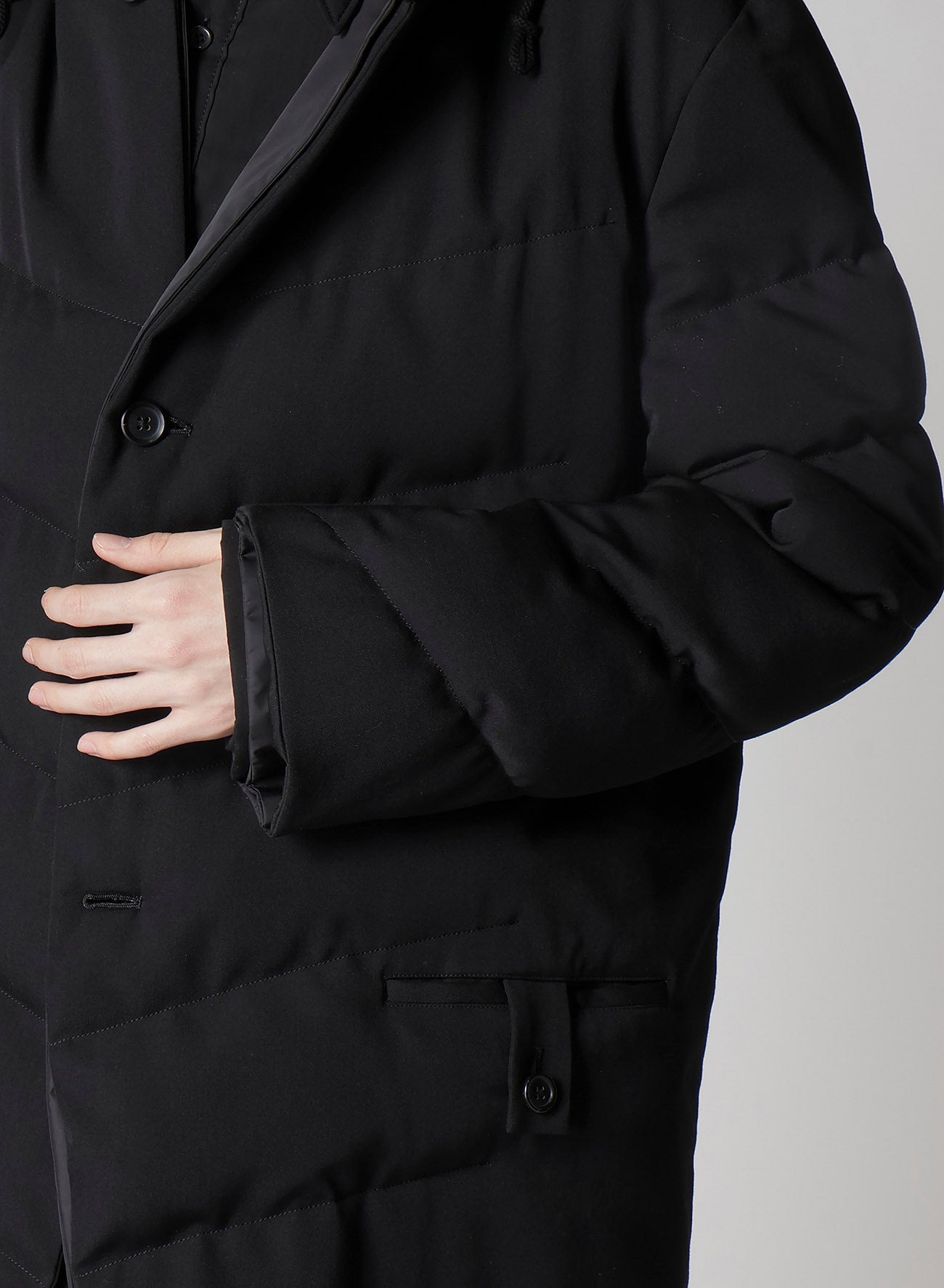 WOOL GABARDINE DIAGONAL PADDED HOODED JACKET