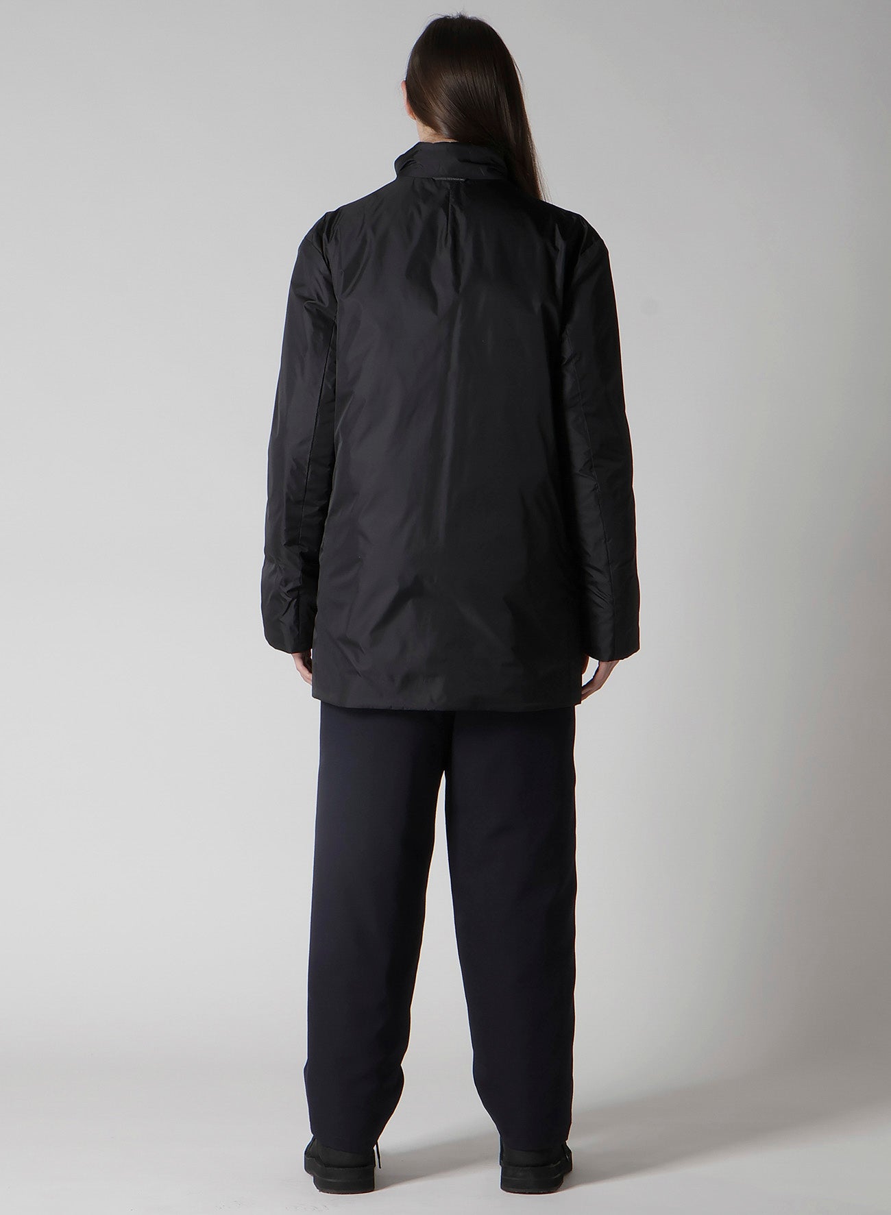 NAVY WOOL GABARDINE HORIZONTAL PADDED STAND JACKET