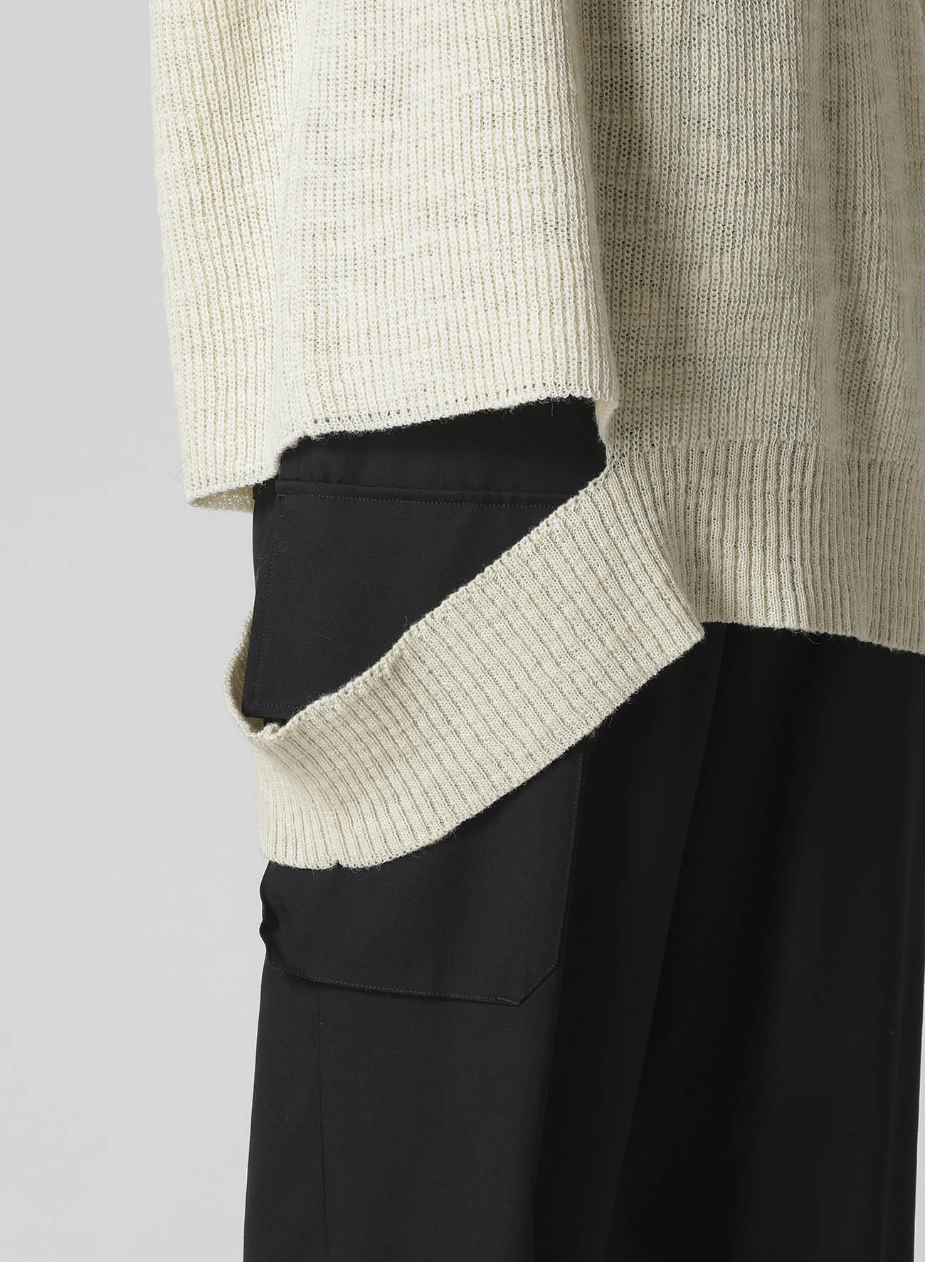 HALF CARDIGAN ASYMMETRY NECKLINE PO