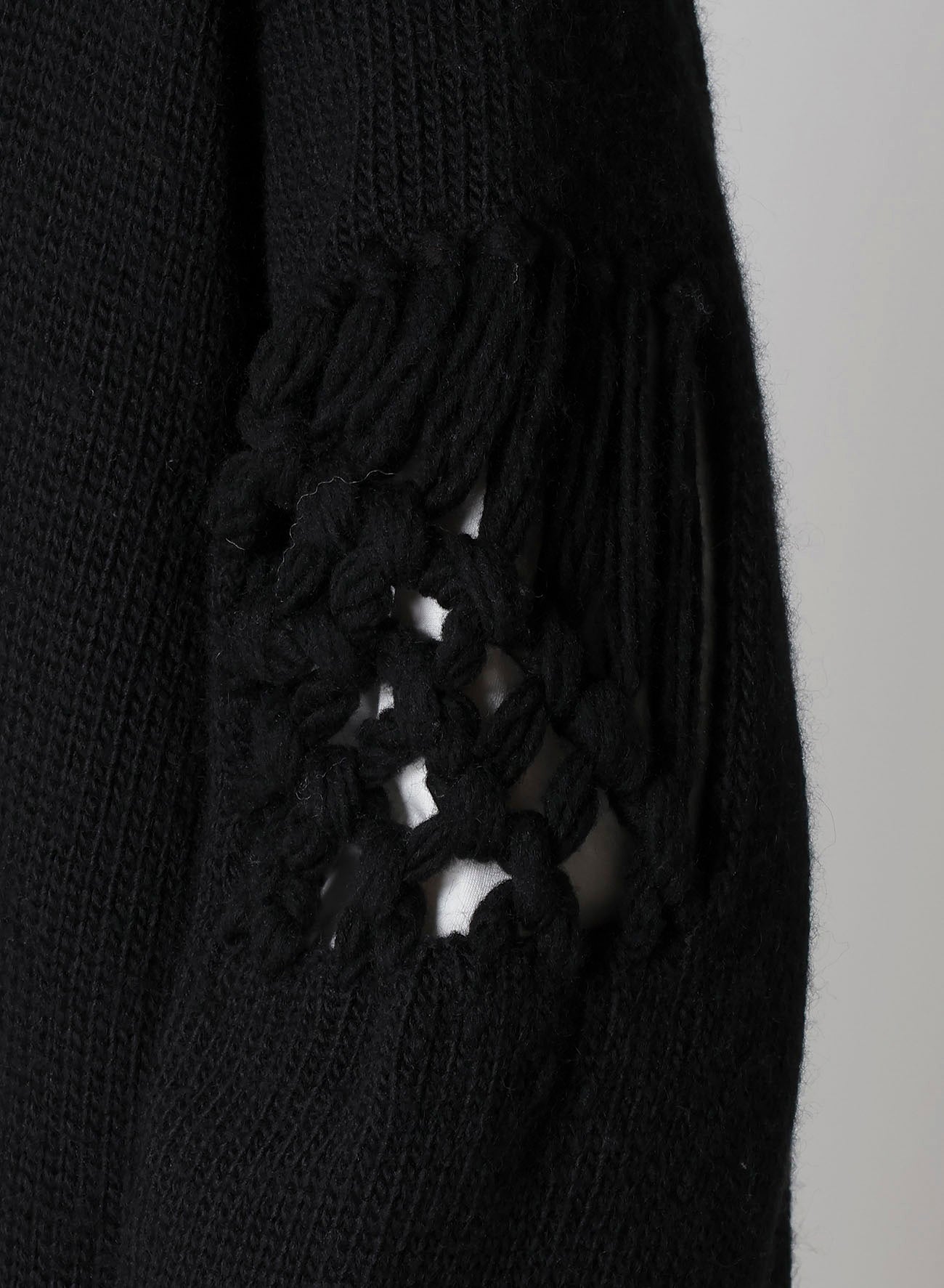 STITCHING MACRAME TURTLE CARDIGAN