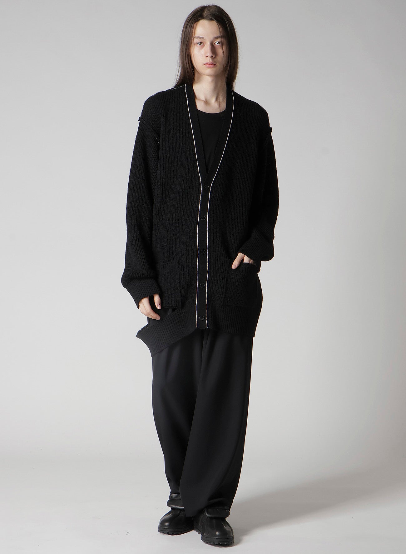 HALF CARDIGAN SLIT DETAIL V NECK CARDIGAN