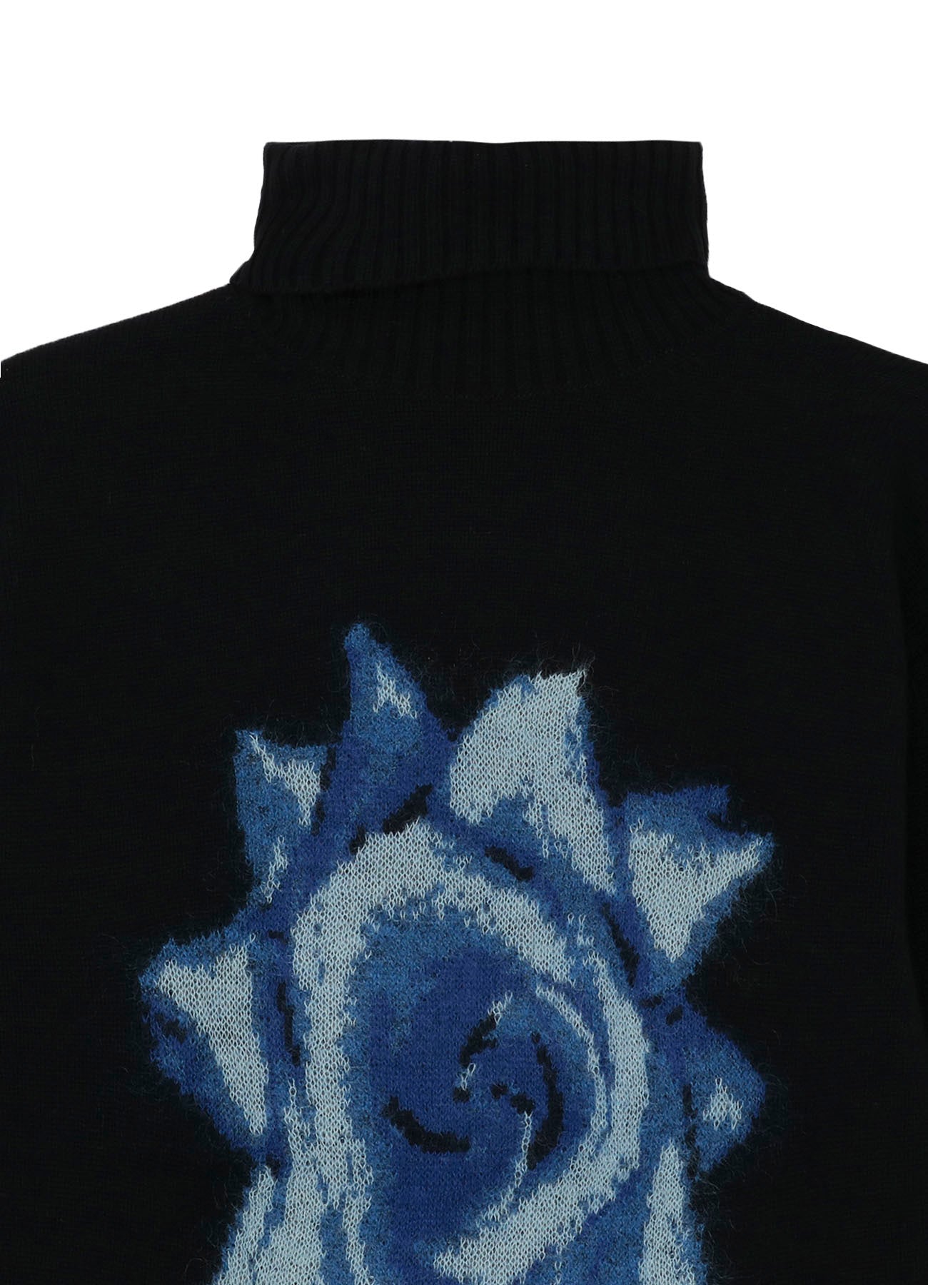 FLOWER DESIGNED TURTLE NECK KNIT