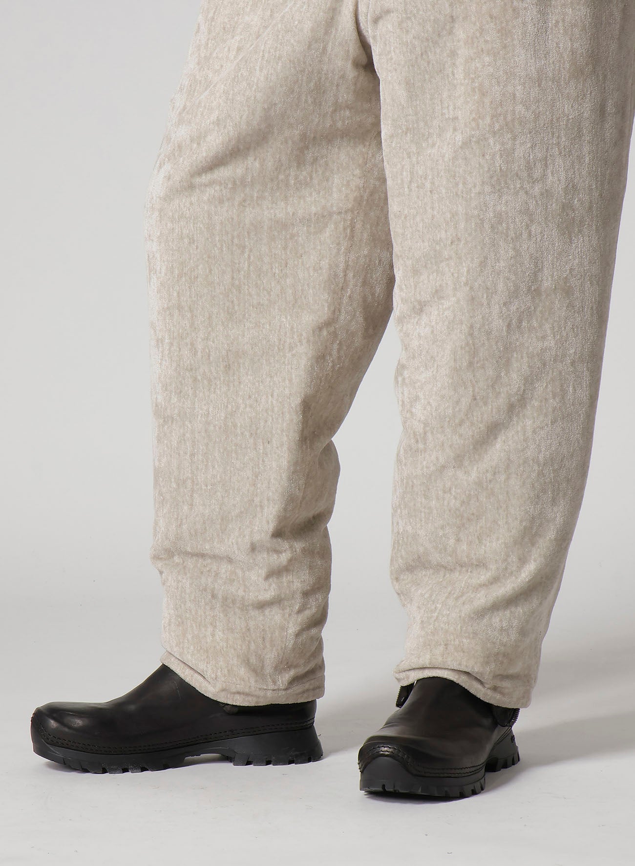 RAW LINEN VELVET LOOP BUTTON PANTS WITH LINER