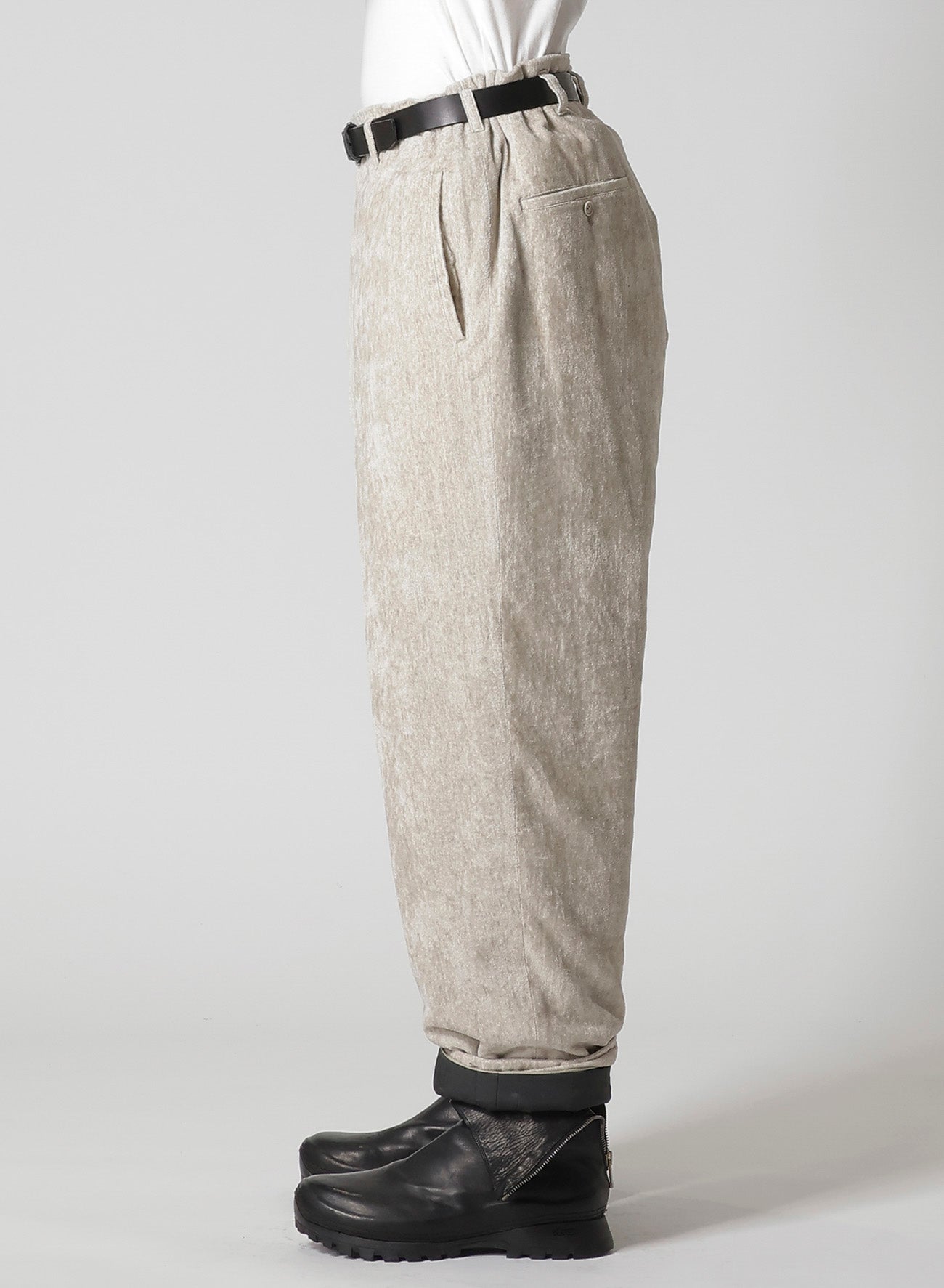 RAW LINEN VELVET ONE SIDE POCKET PANTS WITH LINER