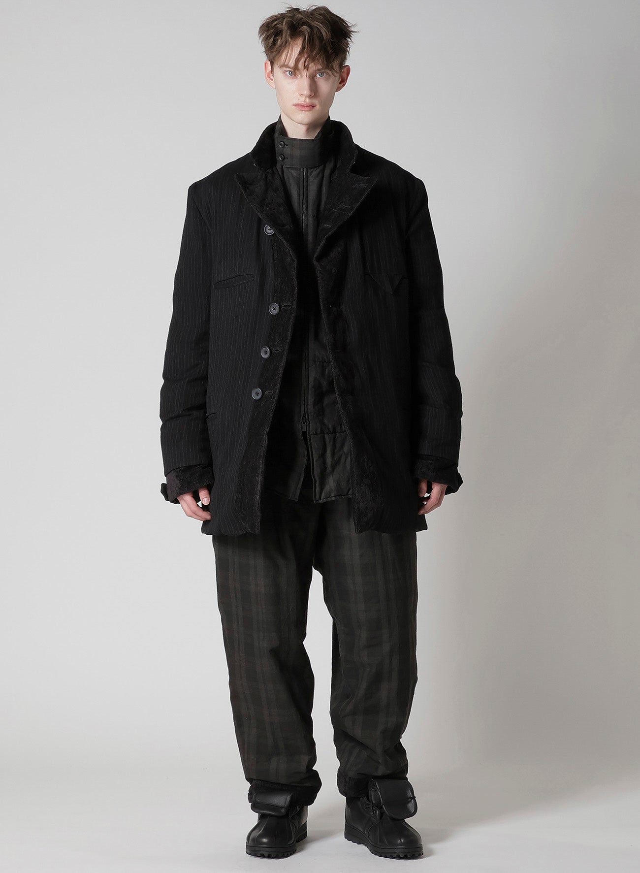 LINEN VELVET HORIZONTAL PADDED PANTS