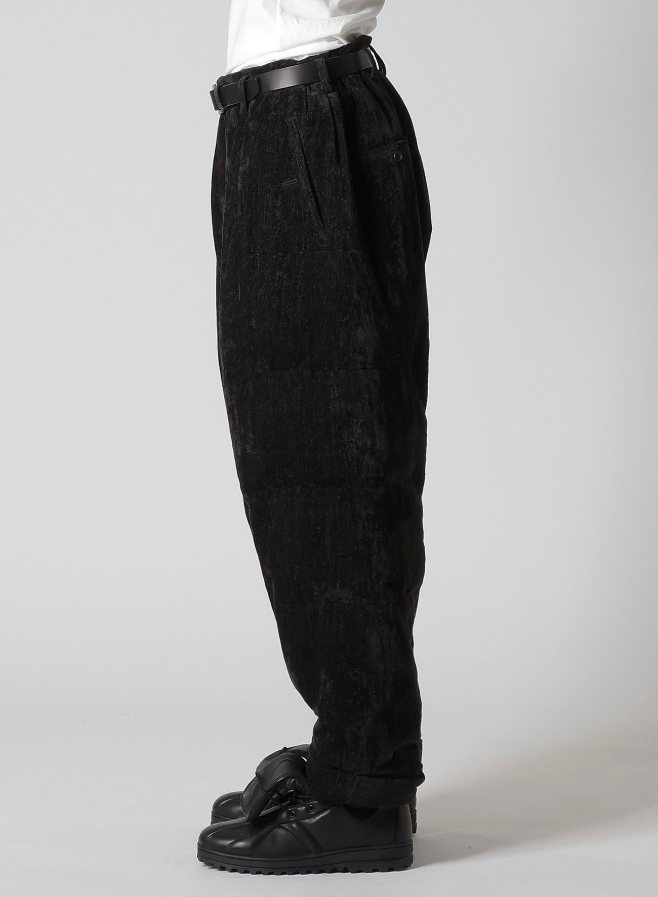 LINEN VELVET HORIZONTAL PADDED PANTS