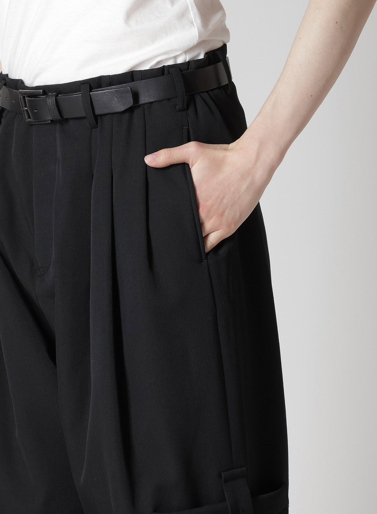 WOOL GABARDINE OUTER POCKET PANTS