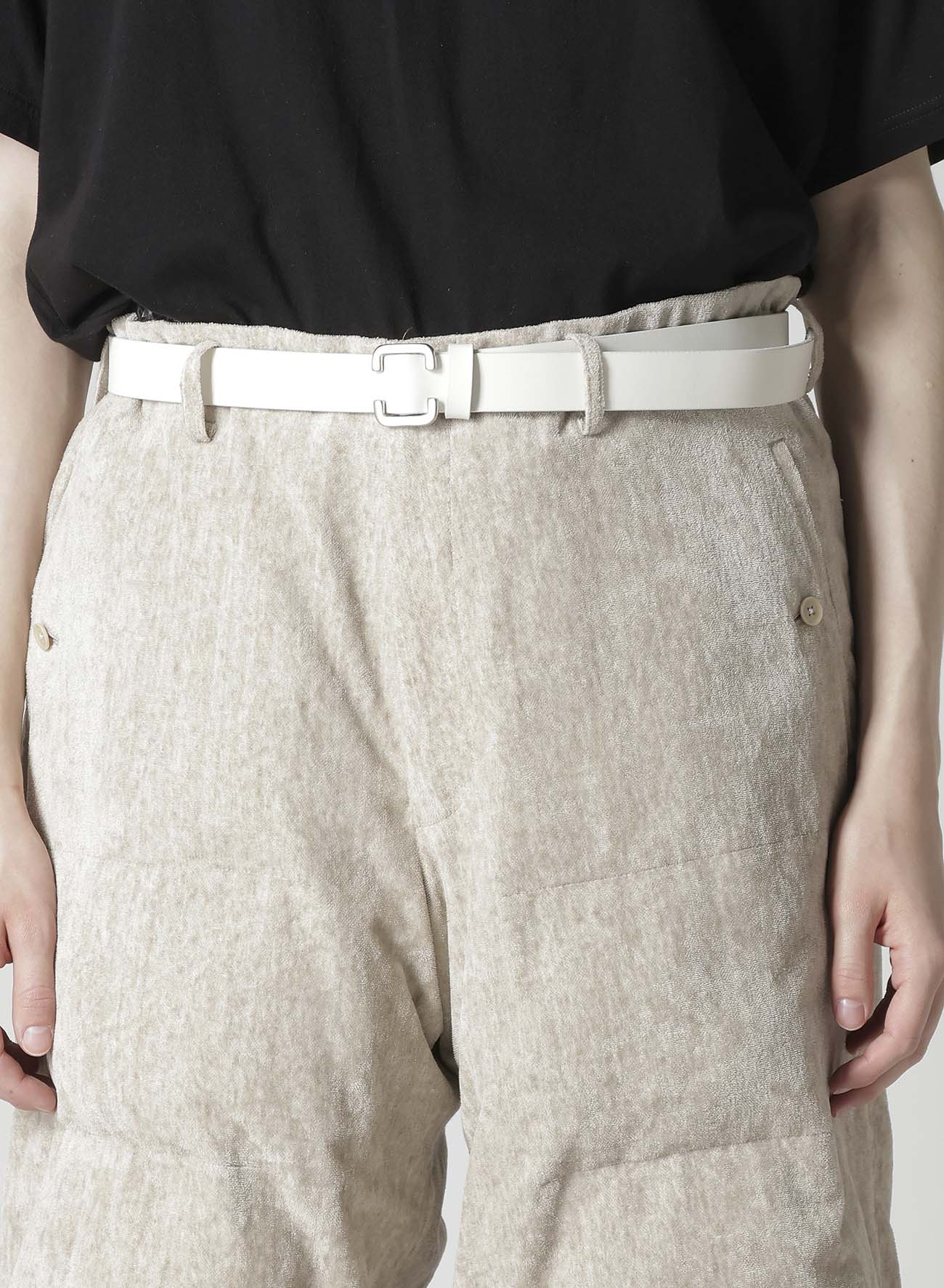RAW LINEN VELVET PADDED SHORT PANTS