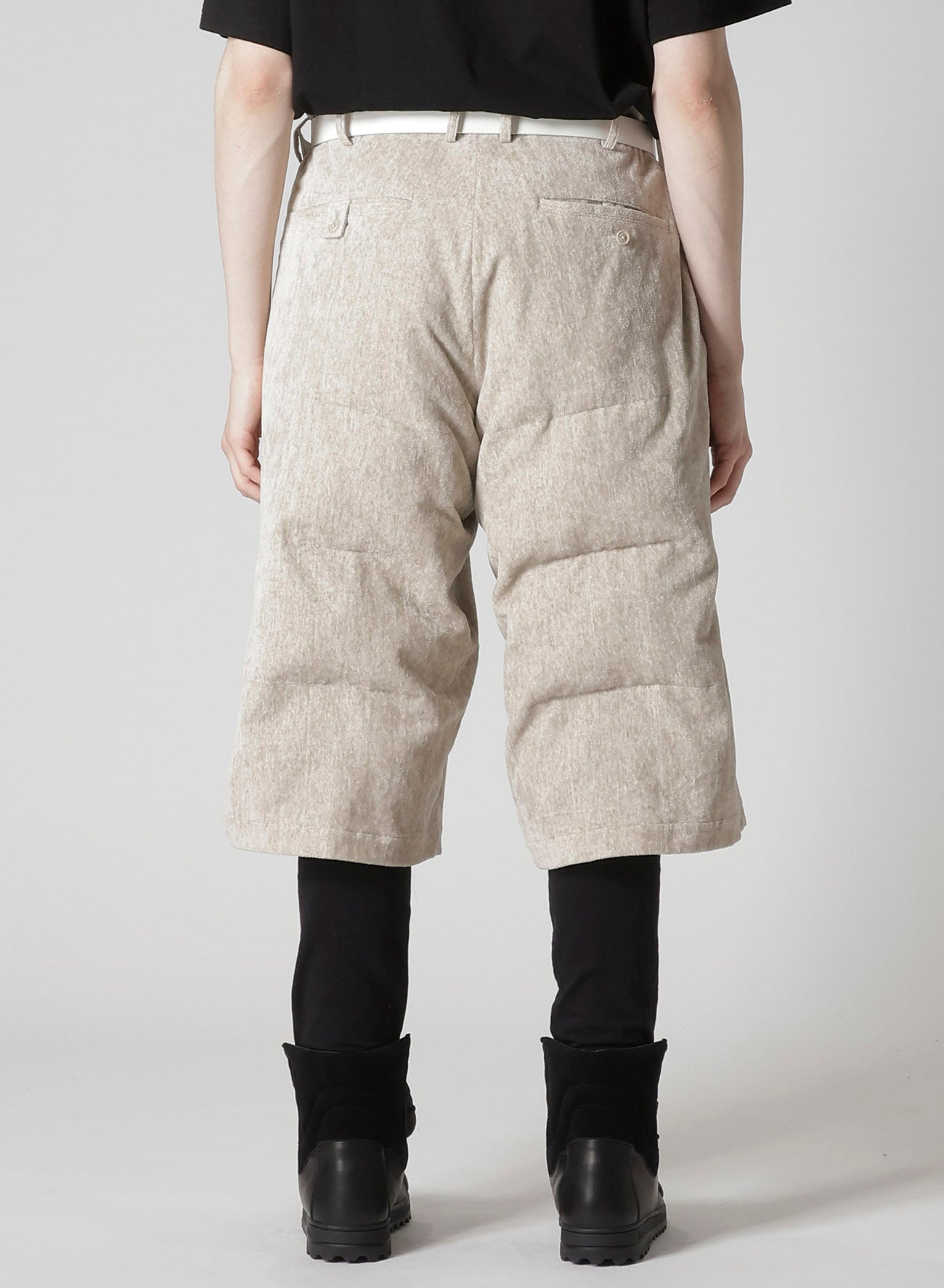 RAW LINEN VELVET PADDED SHORT PANTS