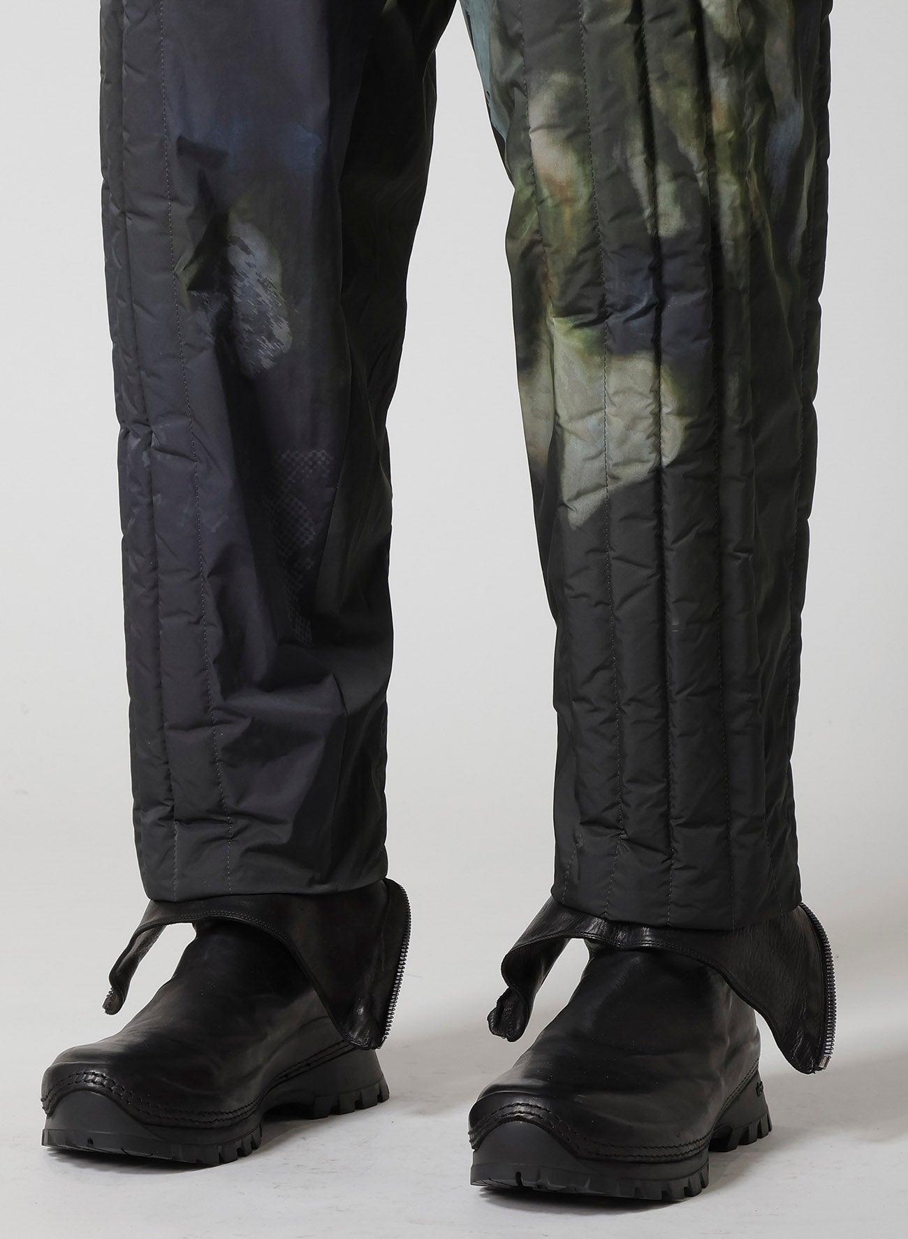 COLOR ADJUSTMENT PRINTED PADDED PANTS