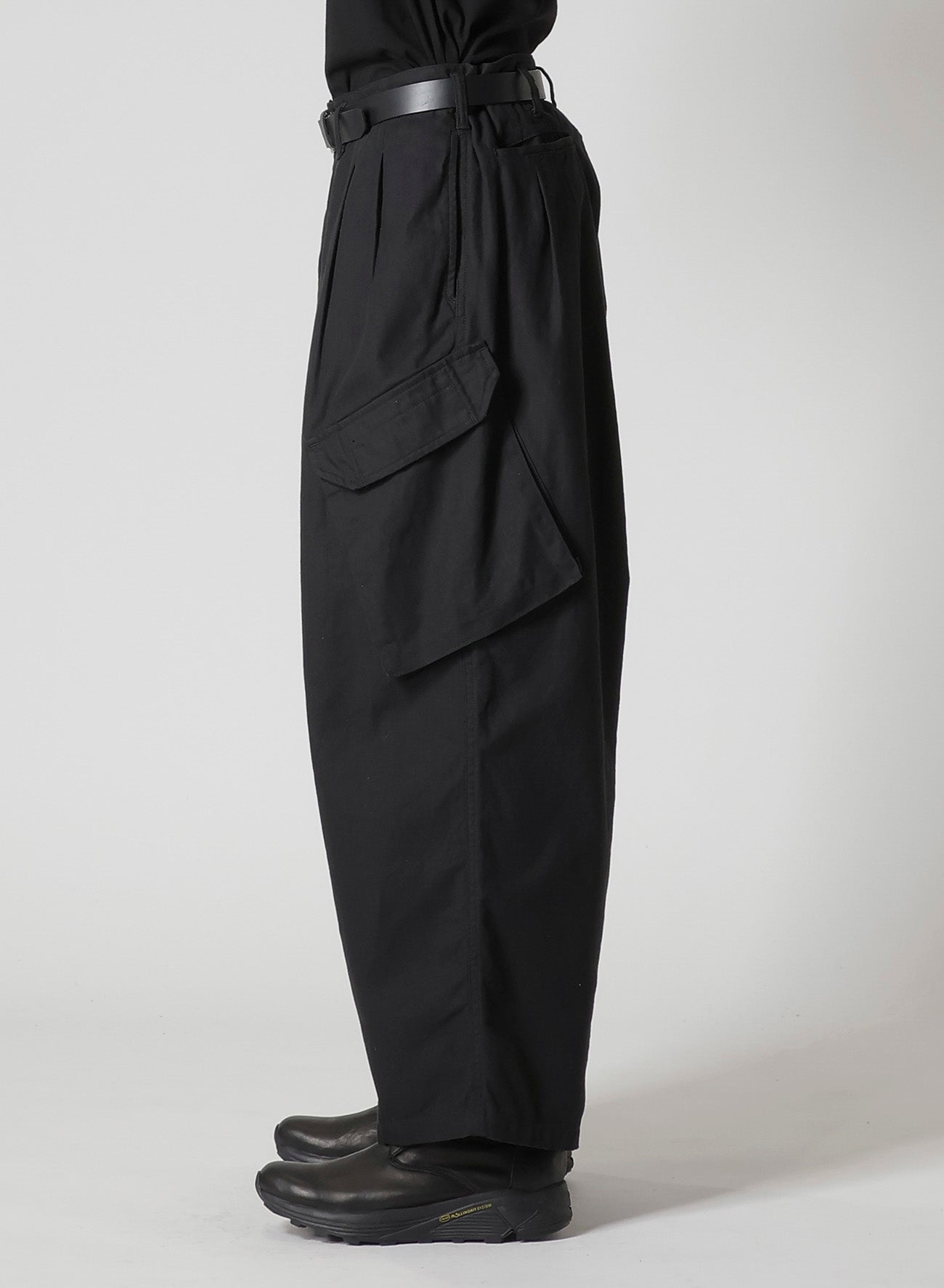 BLACK SCANDAL HERRINGBONE 12TUCK WORK PANTS