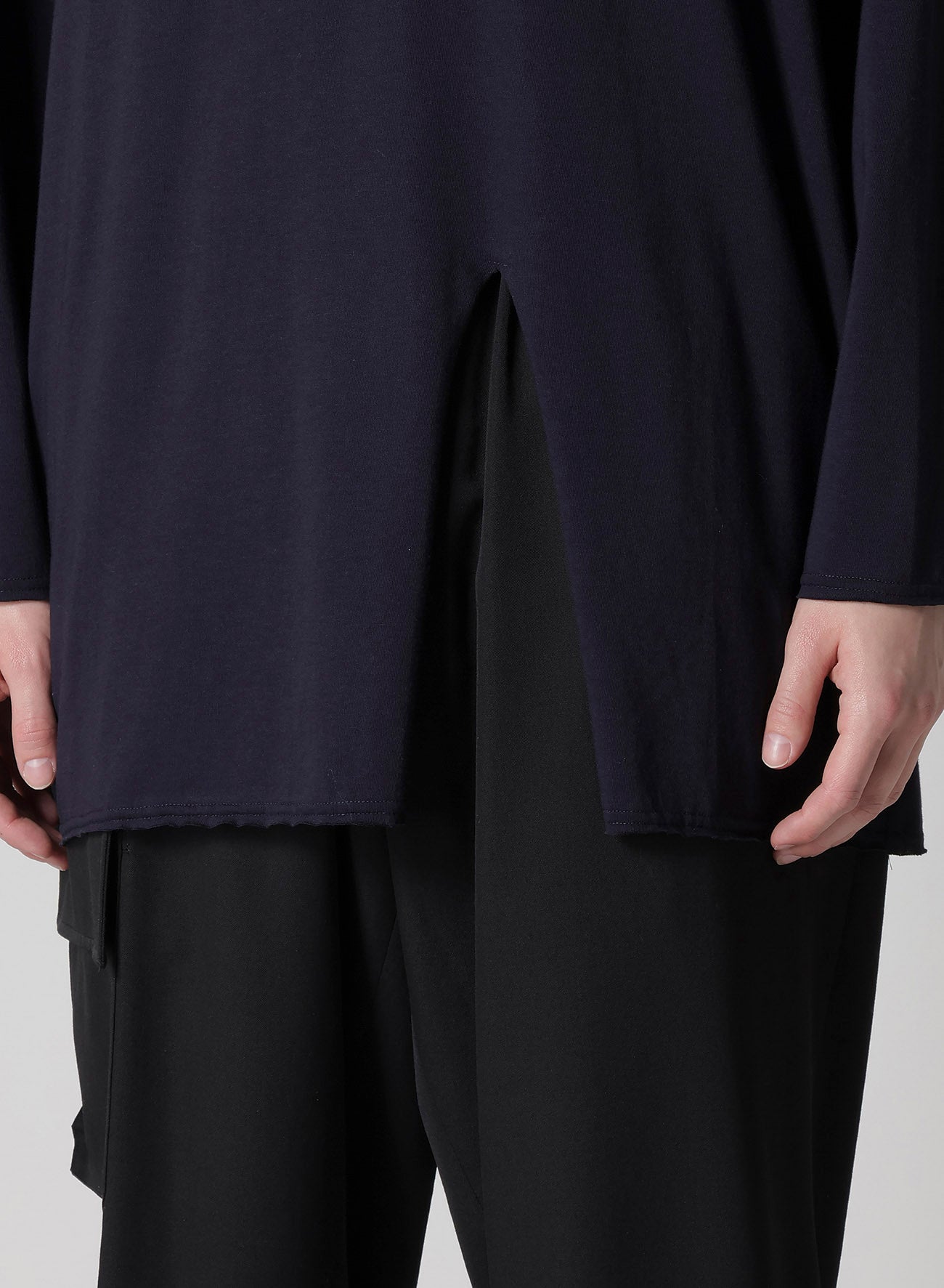 WOOL MIX SINGLE JERSEY SLIT ROUND NECK T