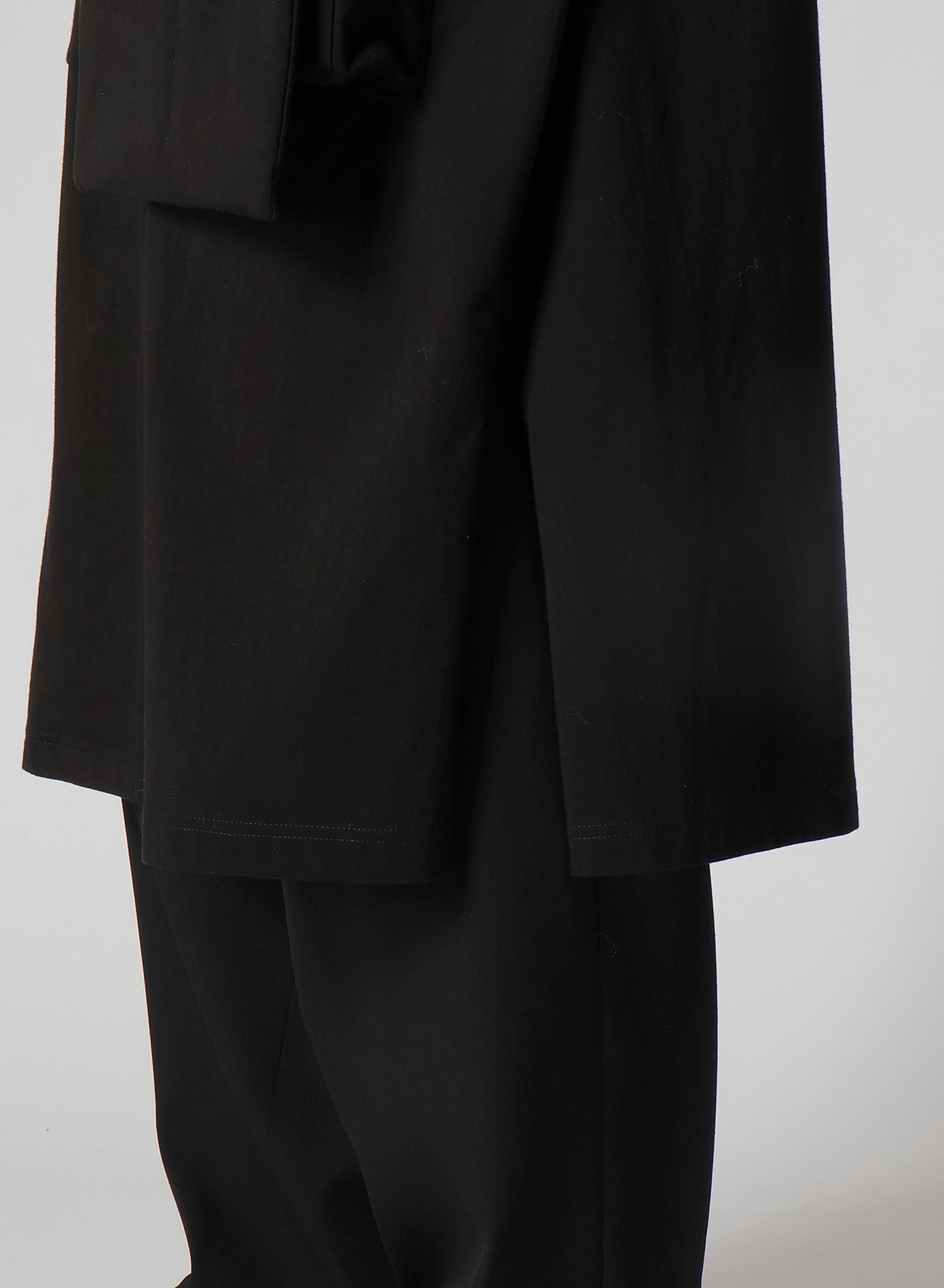 30/-HIGH D COTTON JERSEY PADDED LONG COAT