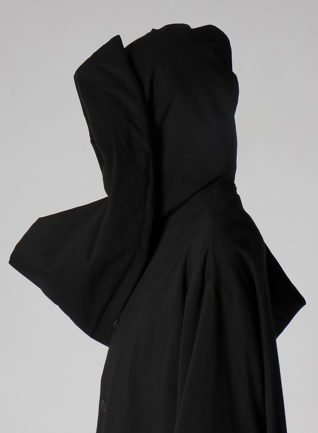 30/-HIGH D COTTON JERSEY PADDED LONG COAT