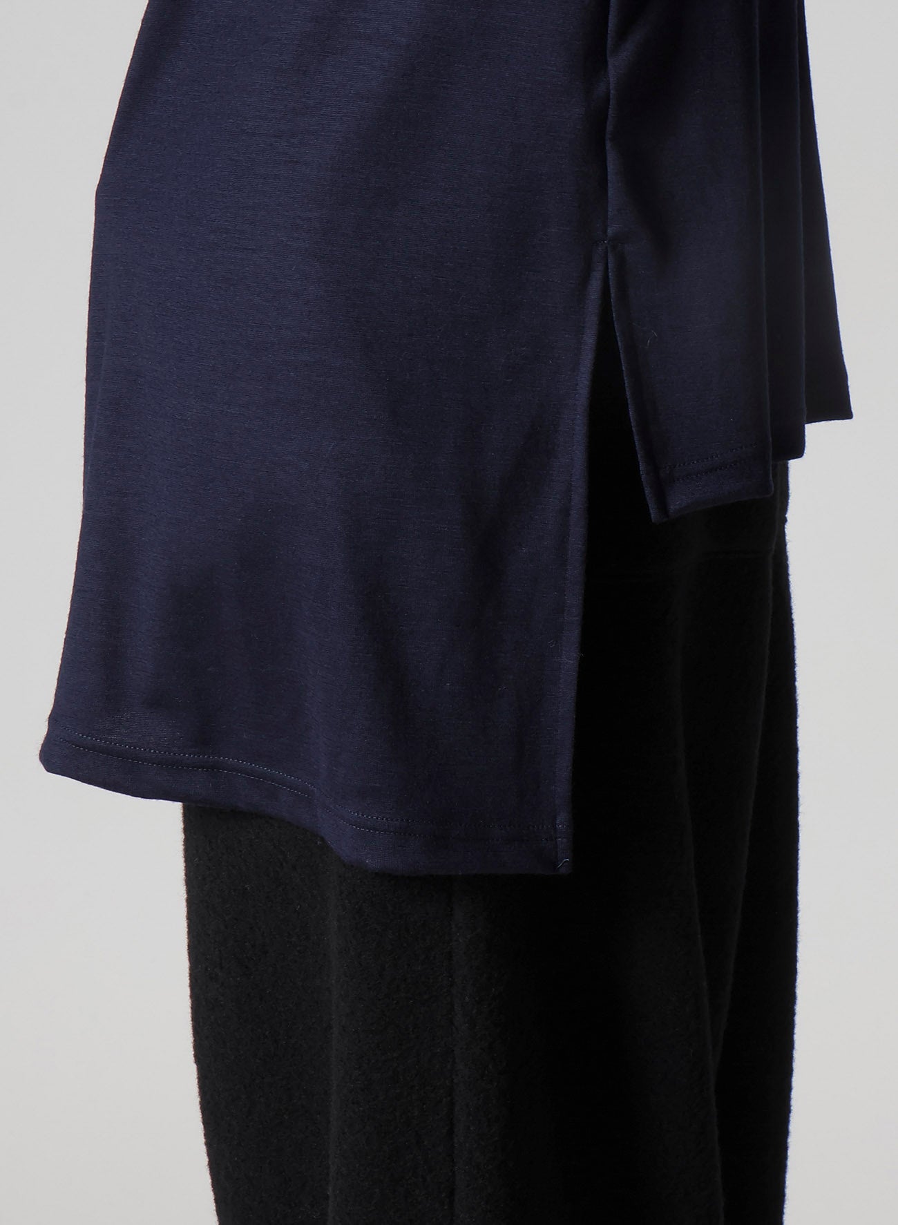 WOOL SINGLE JERSEY PANELED TURTLE NECK PO