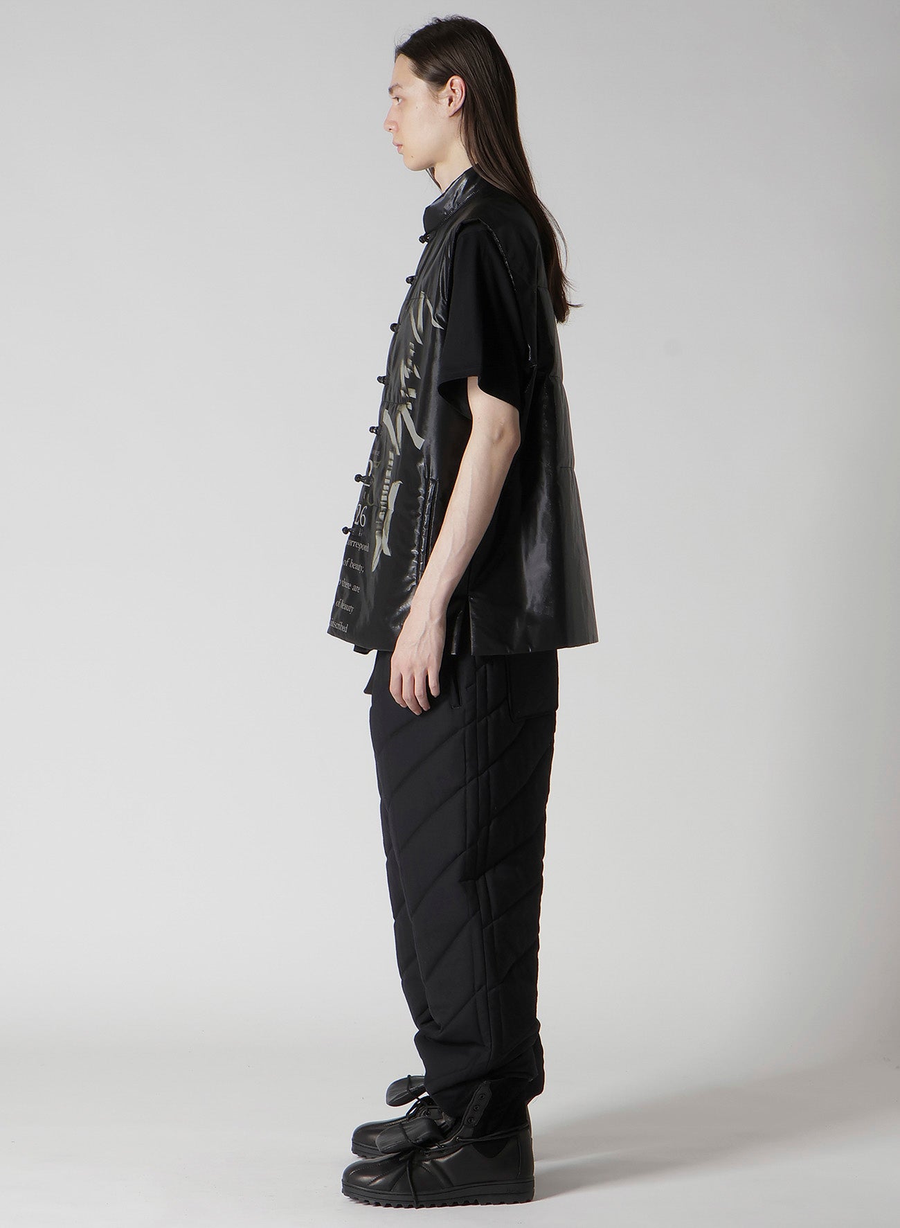PAPER LOGO PRINTED CHINESE COLLAR VEST