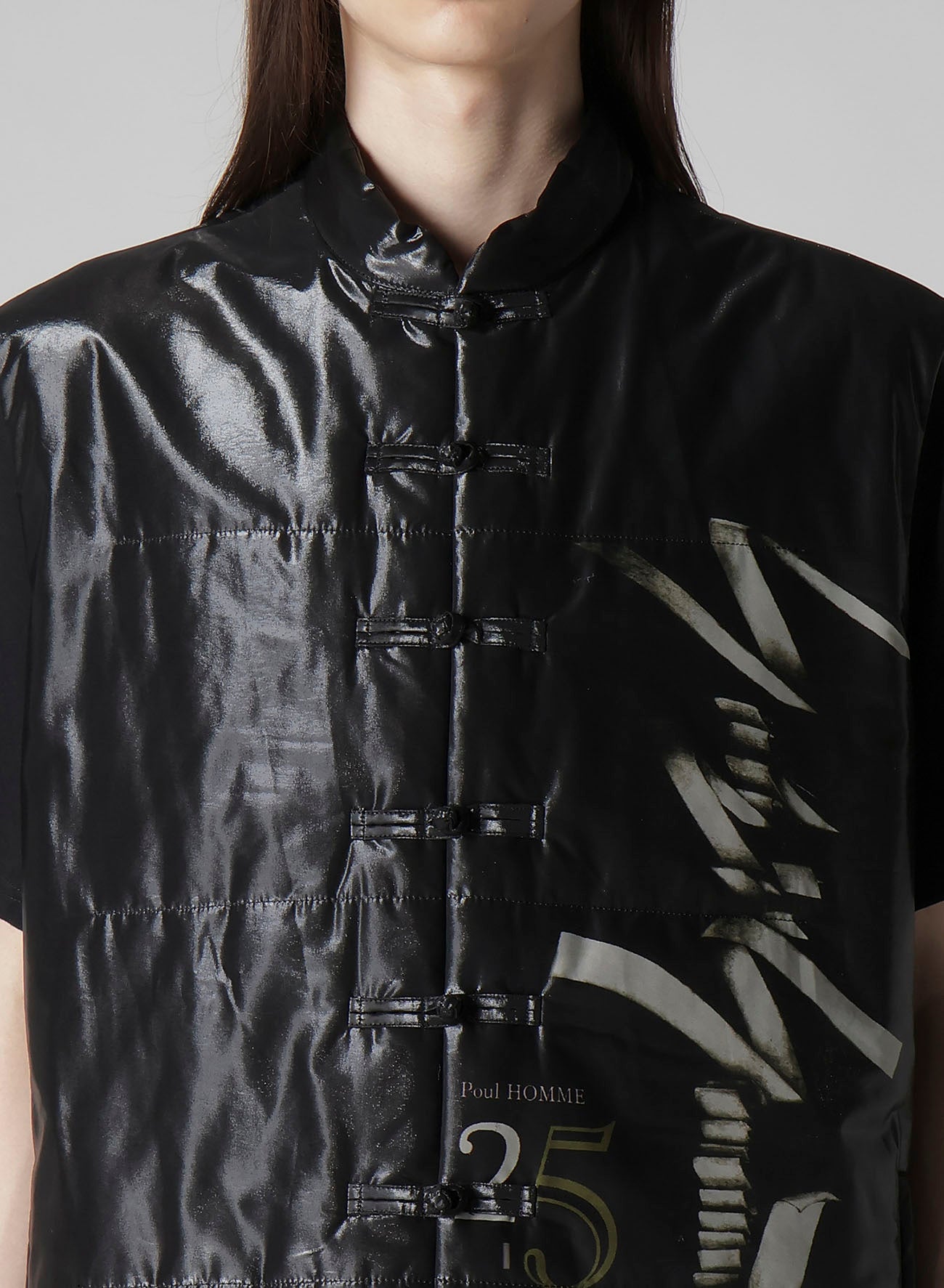 PAPER LOGO PRINTED CHINESE COLLAR VEST