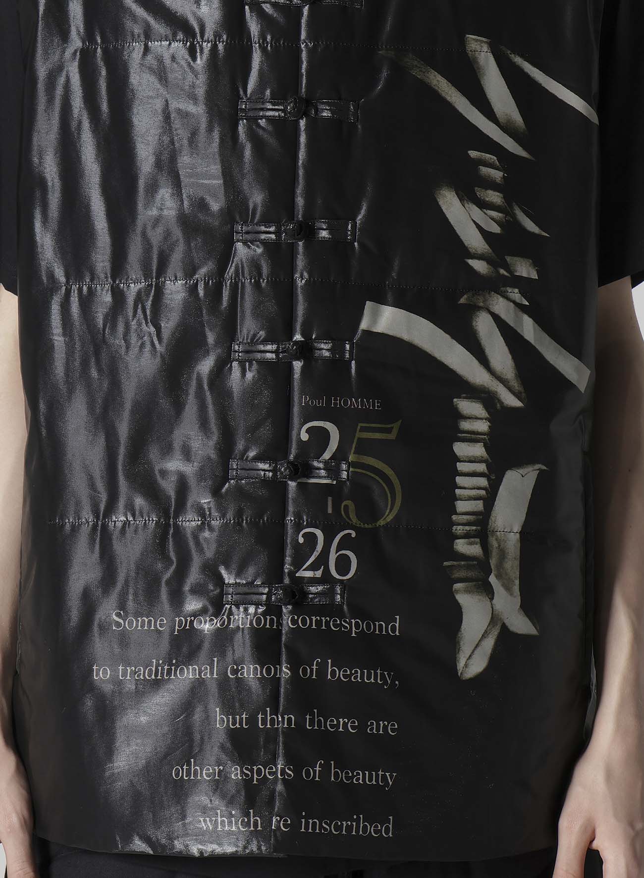 PAPER LOGO PRINTED CHINESE COLLAR VEST