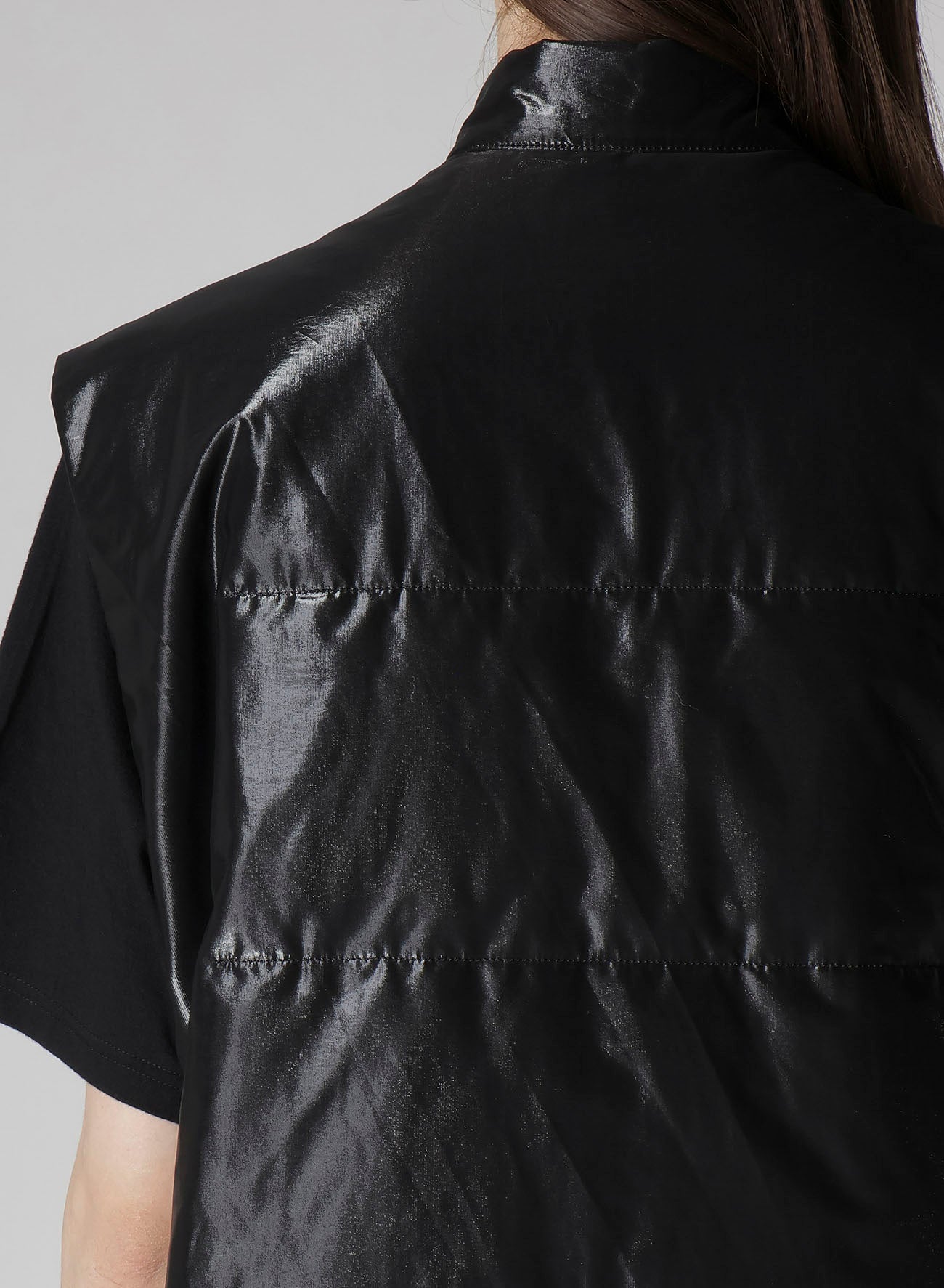 PAPER LOGO PRINTED CHINESE COLLAR VEST