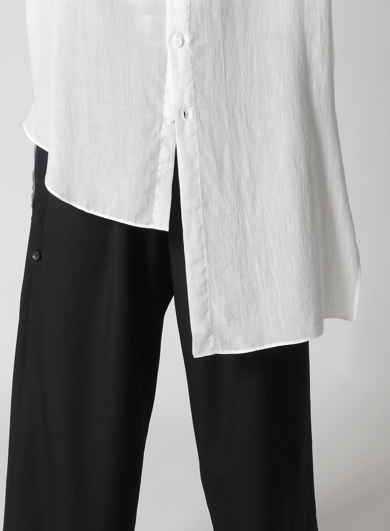 60 CELLULOSE LOAN UNBALANCED COLLAR BLOUSE