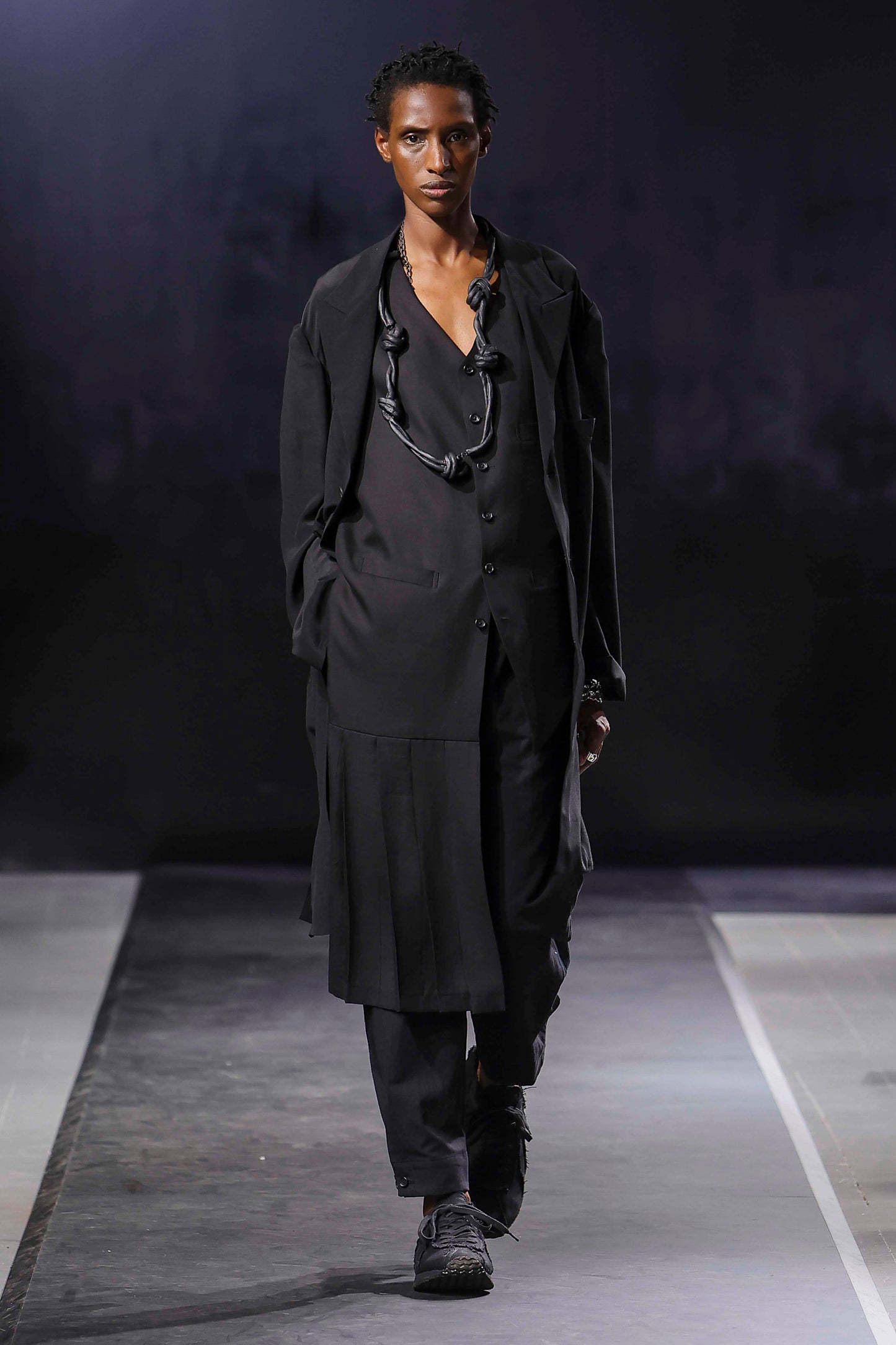 12M SILK DECINE ASYMMETRY JACKET