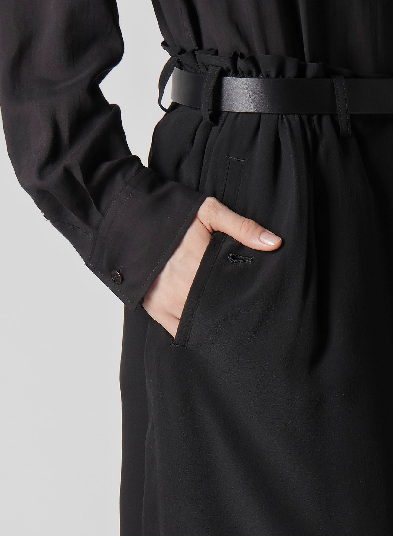 12M SILK DECINE TUCKED SEAM WIDE PANTS