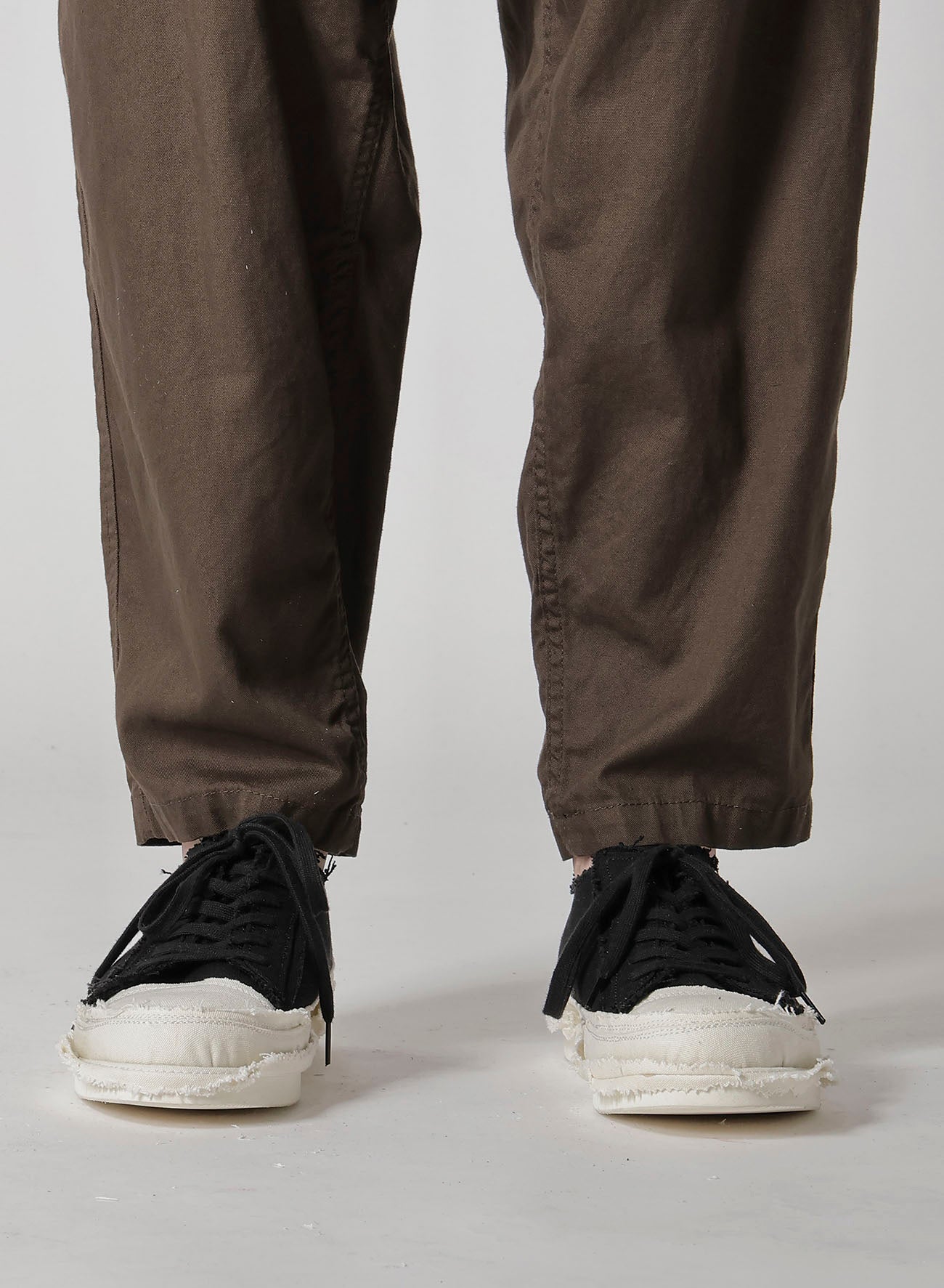 BLACK SCANDAL OXFORD NO-TUCK WAIST STRING WORK PANTS