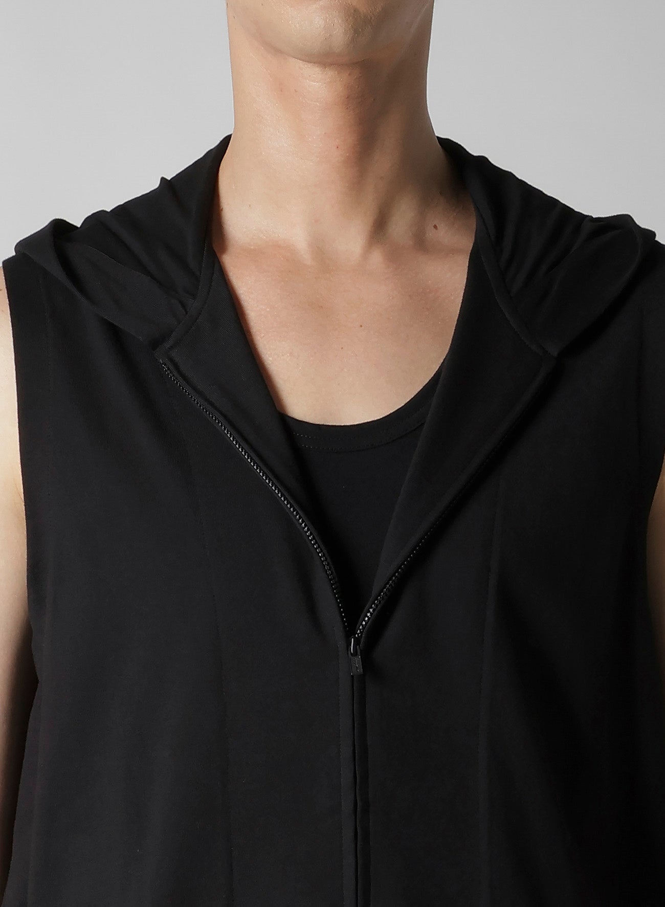 REGULATION JERSEY HOODED ZIPPER VEST