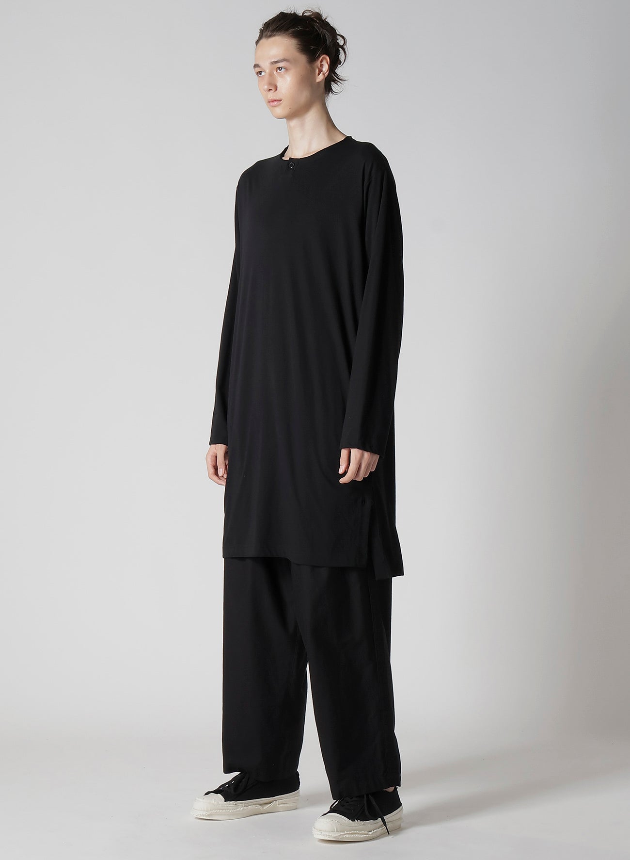 COMBED SINGLE JERSEY SINGLE BUTTON HENRY NECK LS T