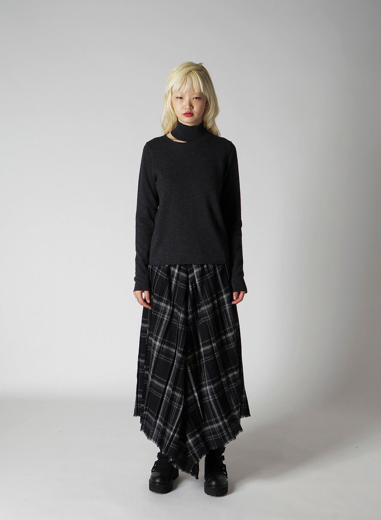 CASHMERE SINGLE JERSEY HIGH NECK SLIT KNIT