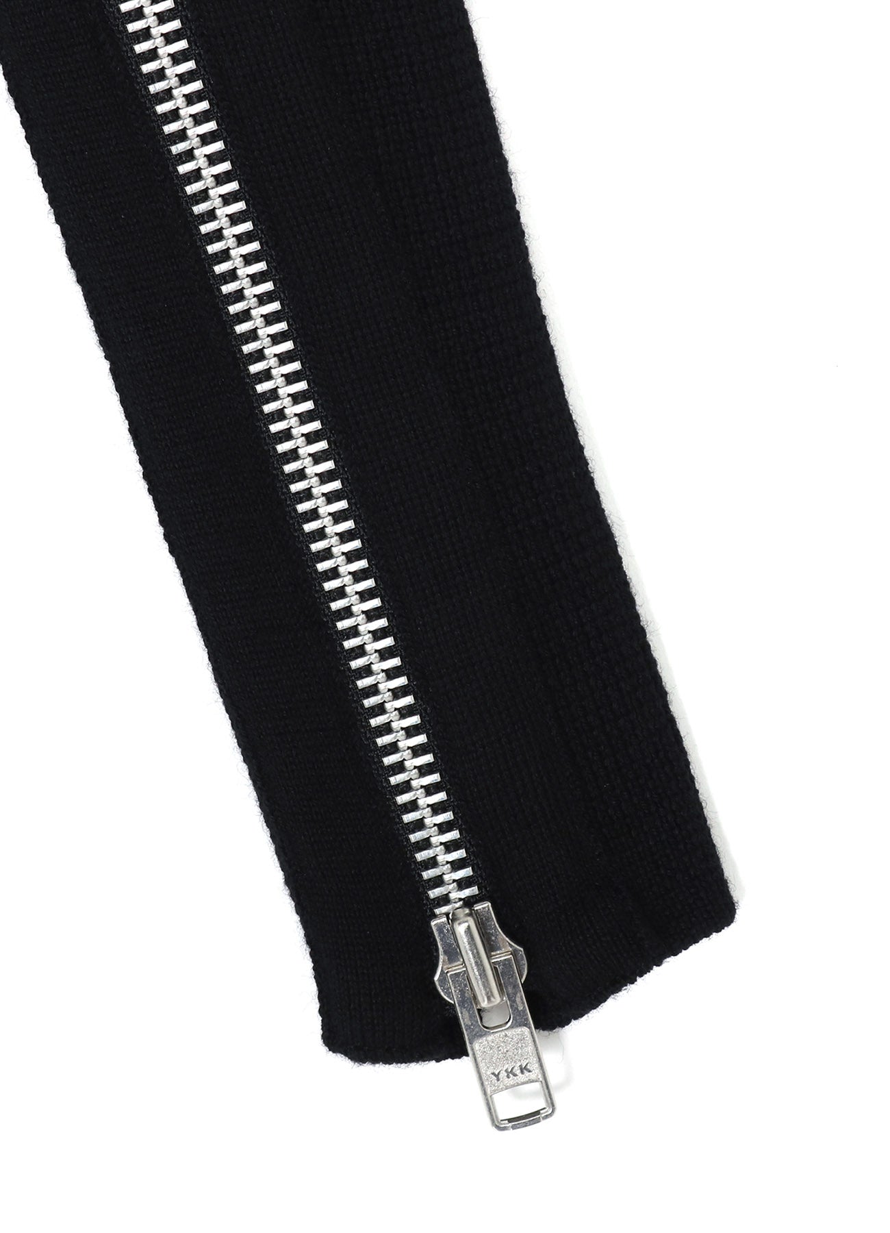 SOFT WOOL TURTLENECK PULLOVER WITH FASTENER