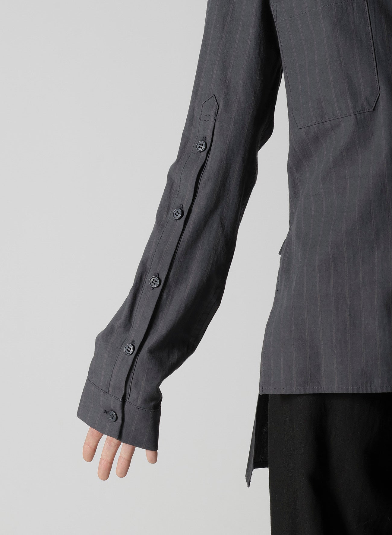 GREY STRIPE BACK SLIT SHIRT